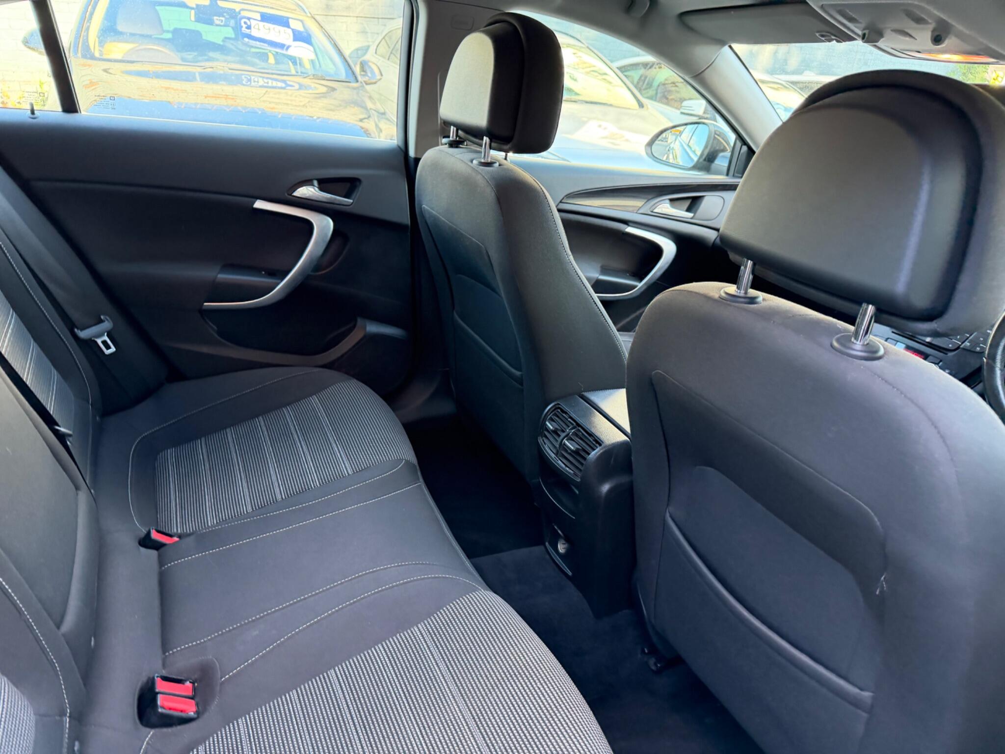 Vauxhall Insignia view 27