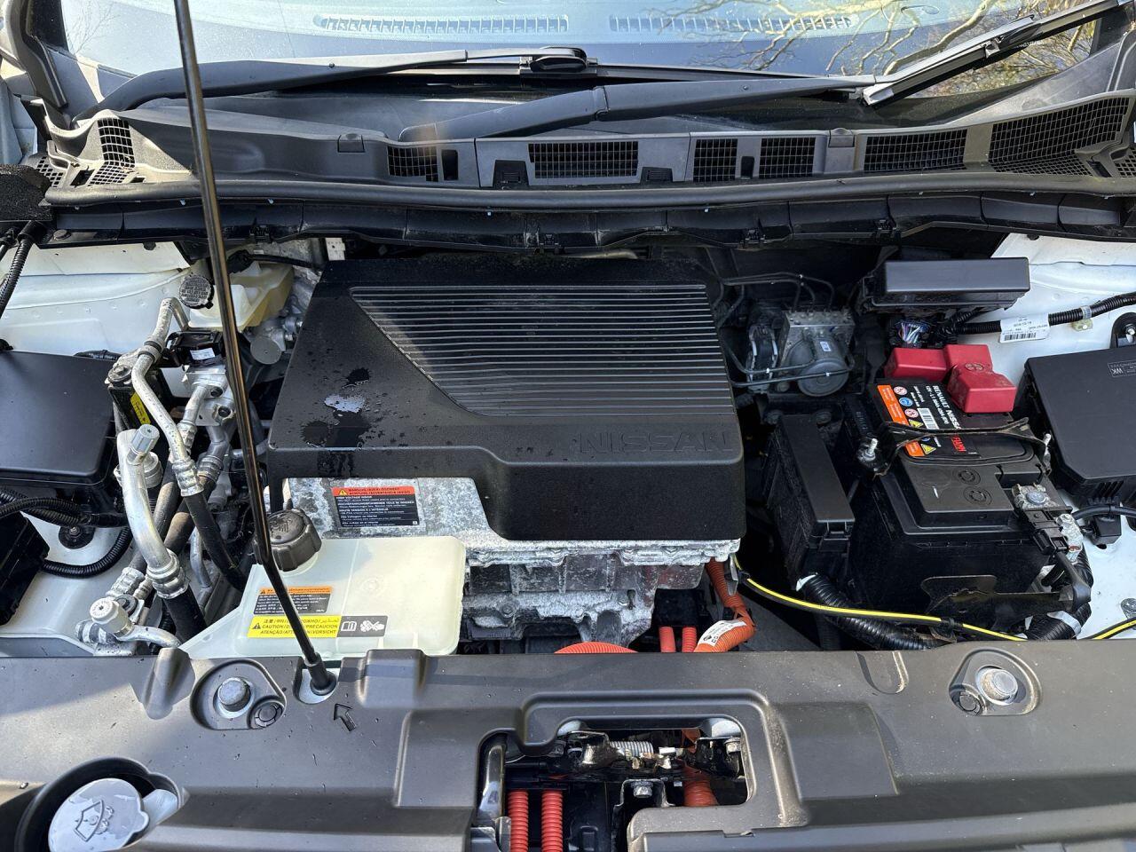 Nissan Leaf view 27