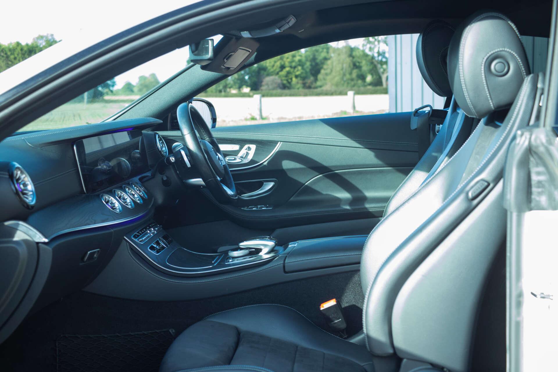Mercedes-Benz E-Class view 42