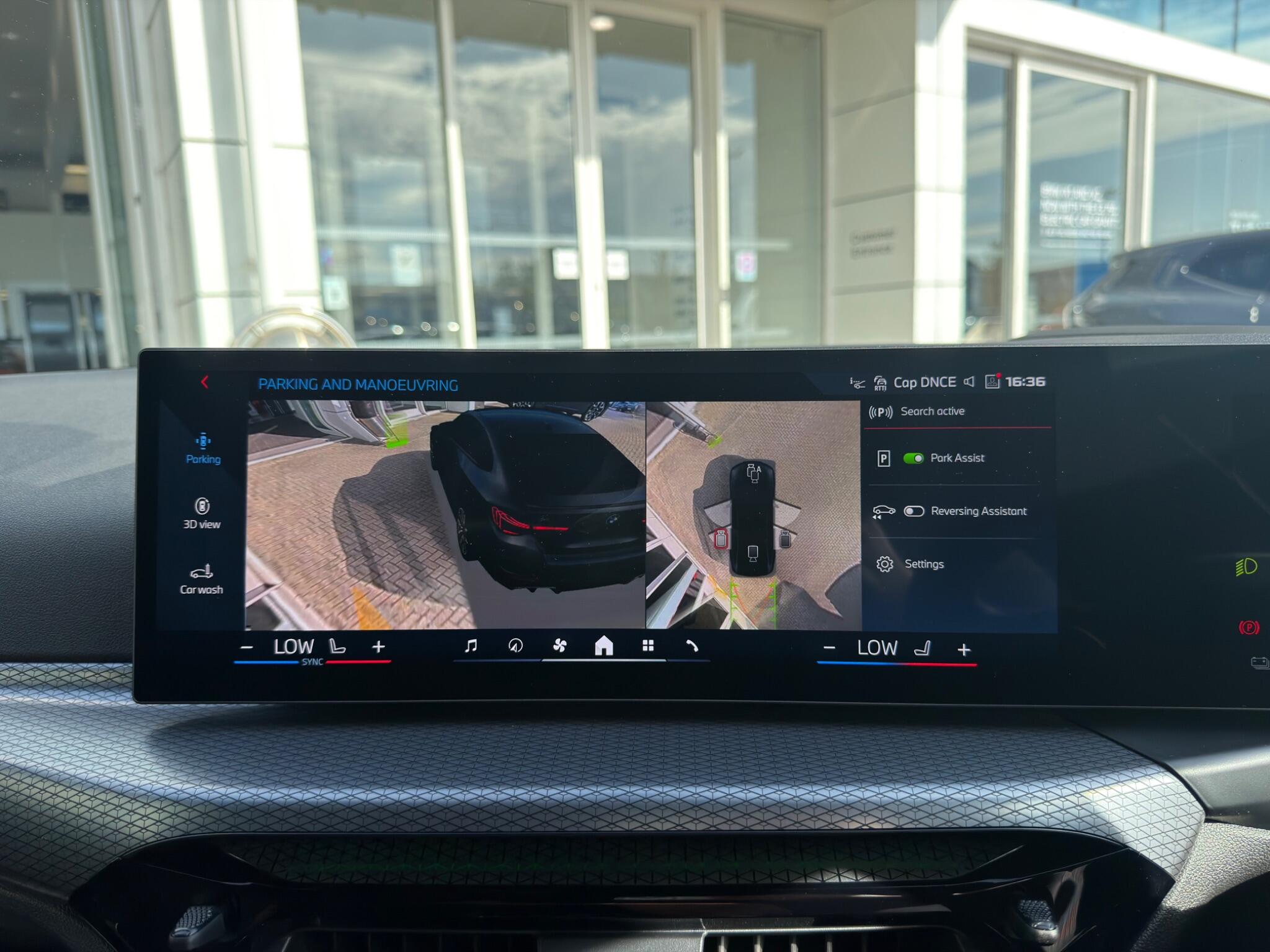 BMW I4 view 38