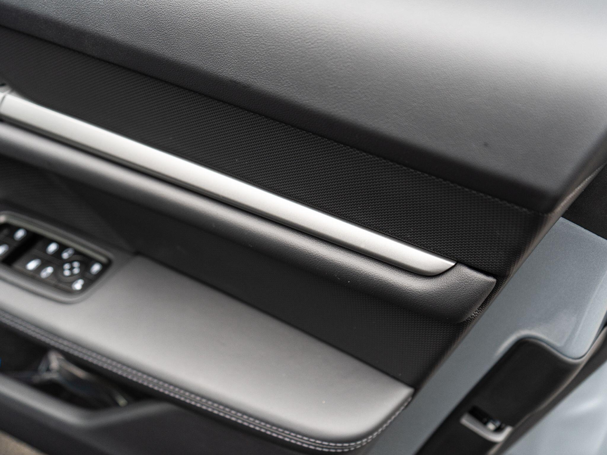 Porsche Taycan view 33