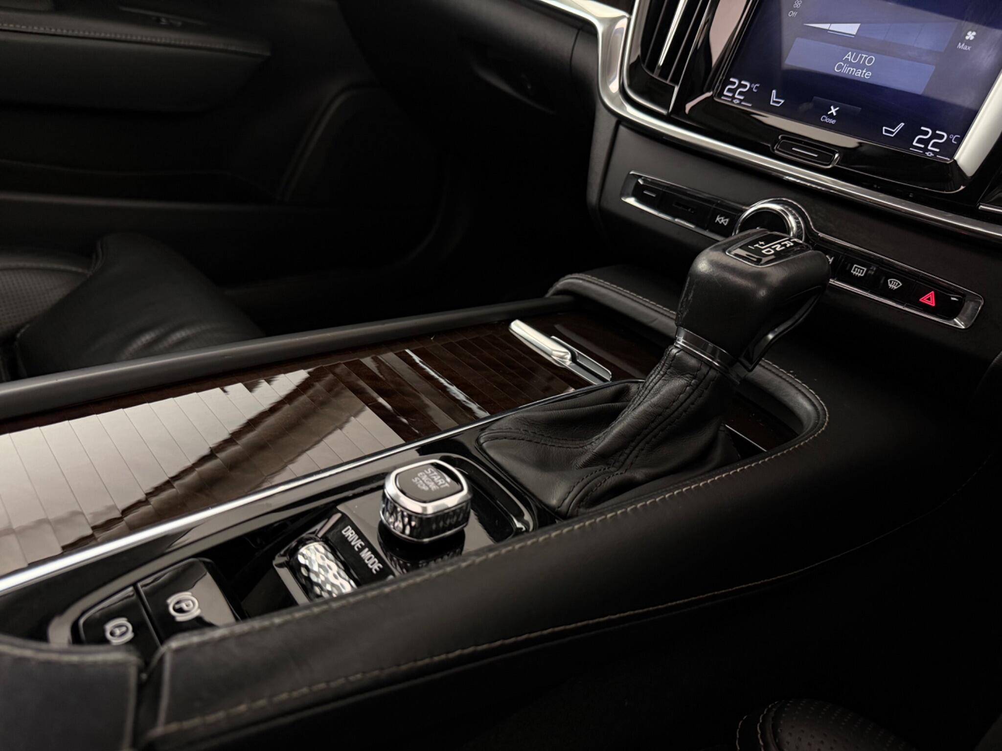 Volvo V90 view 27