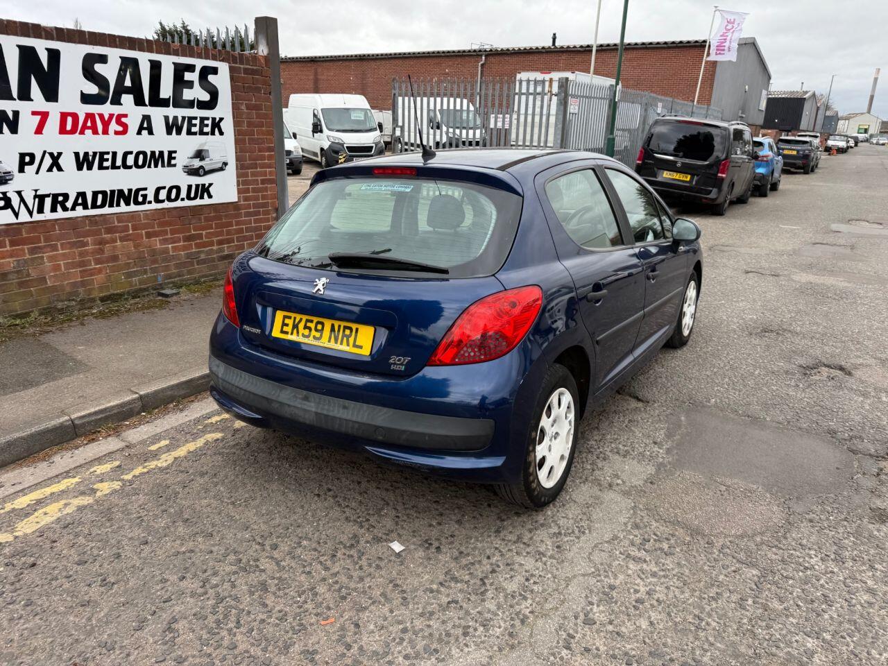 Peugeot 207 view 6