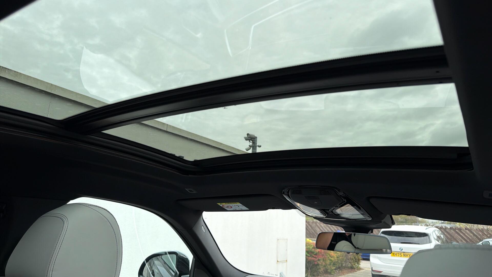 BMW X6 view 33