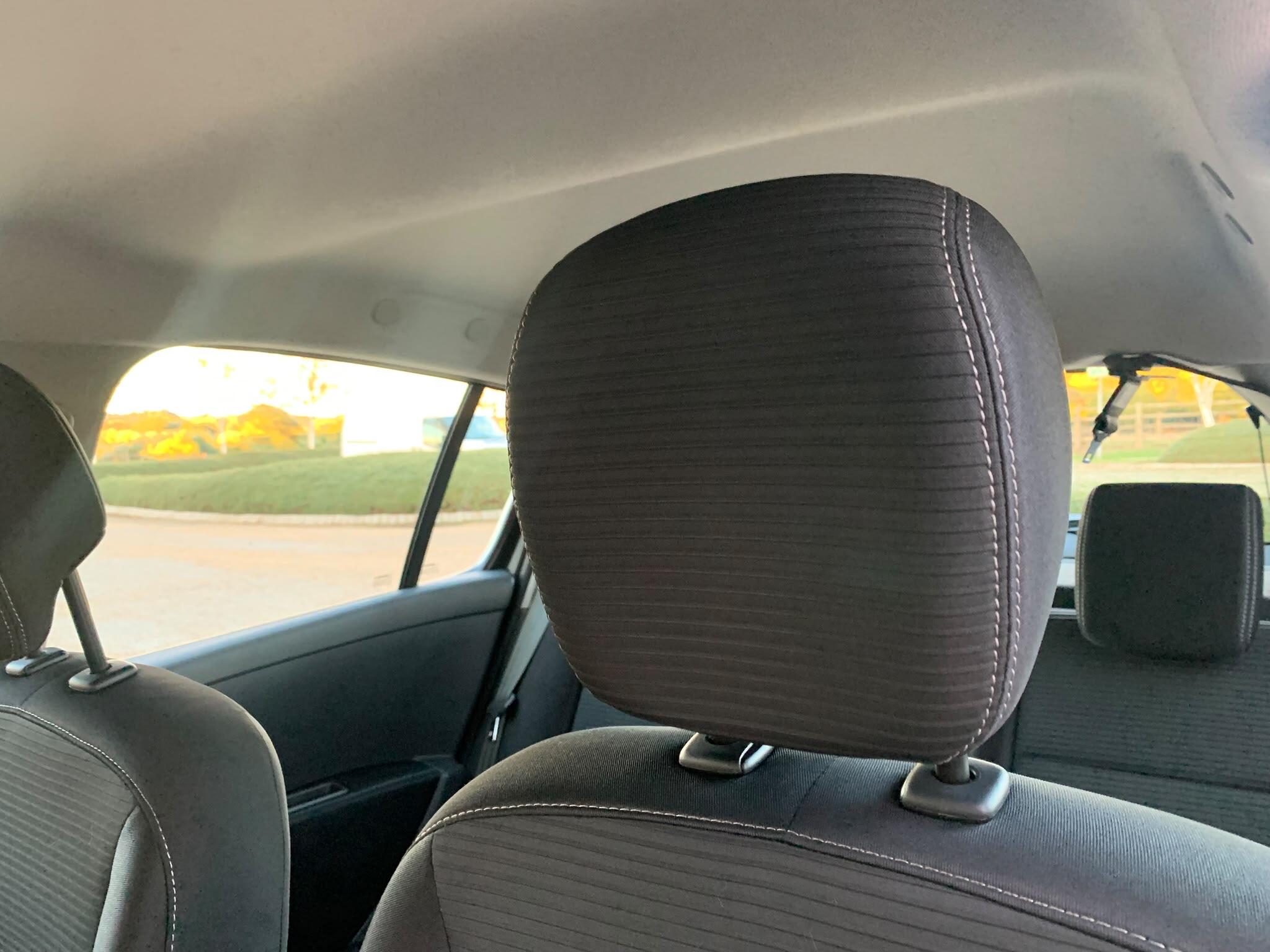 Renault Clio - Image 21
