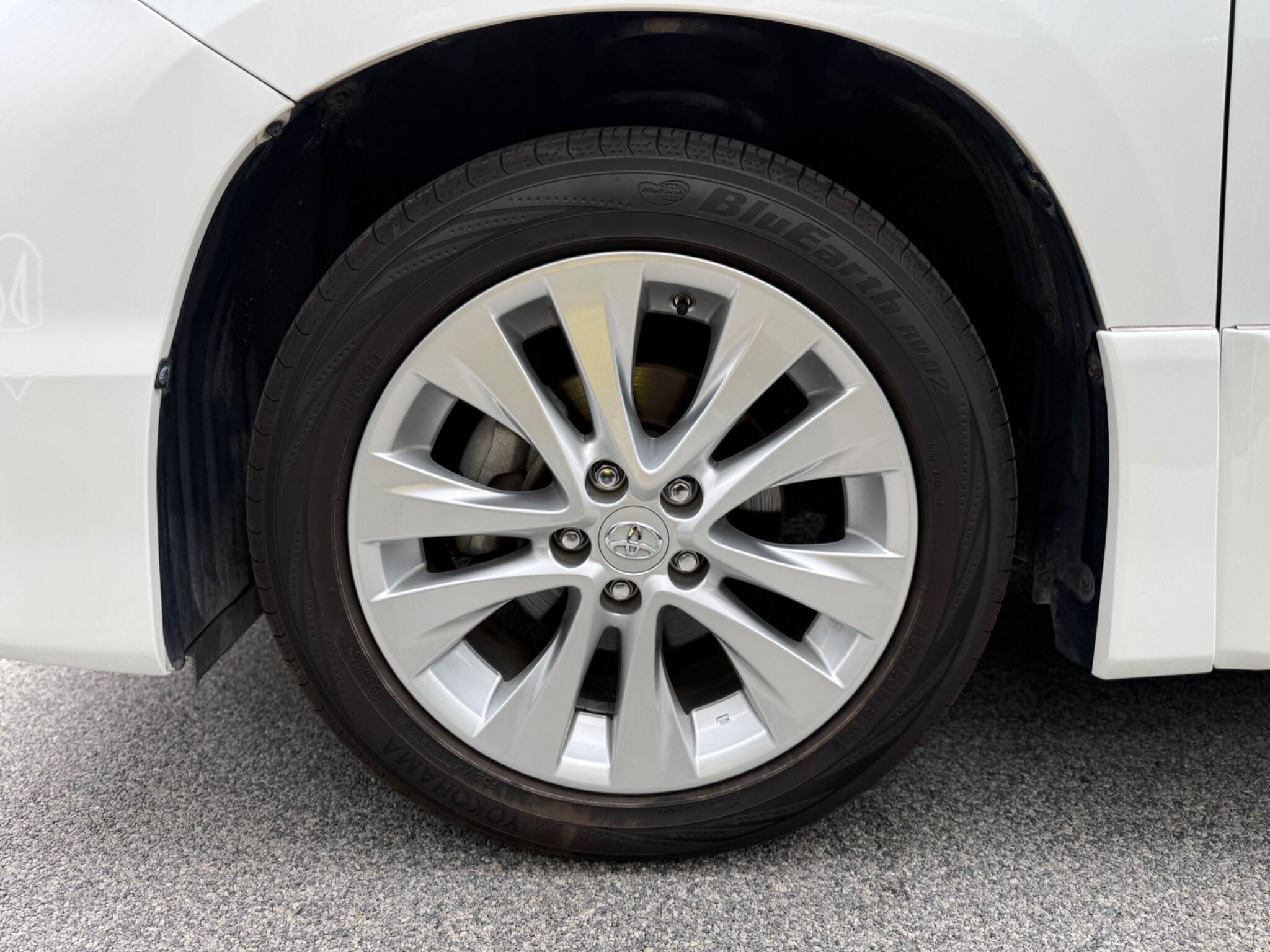 Toyota Vellfire view 22