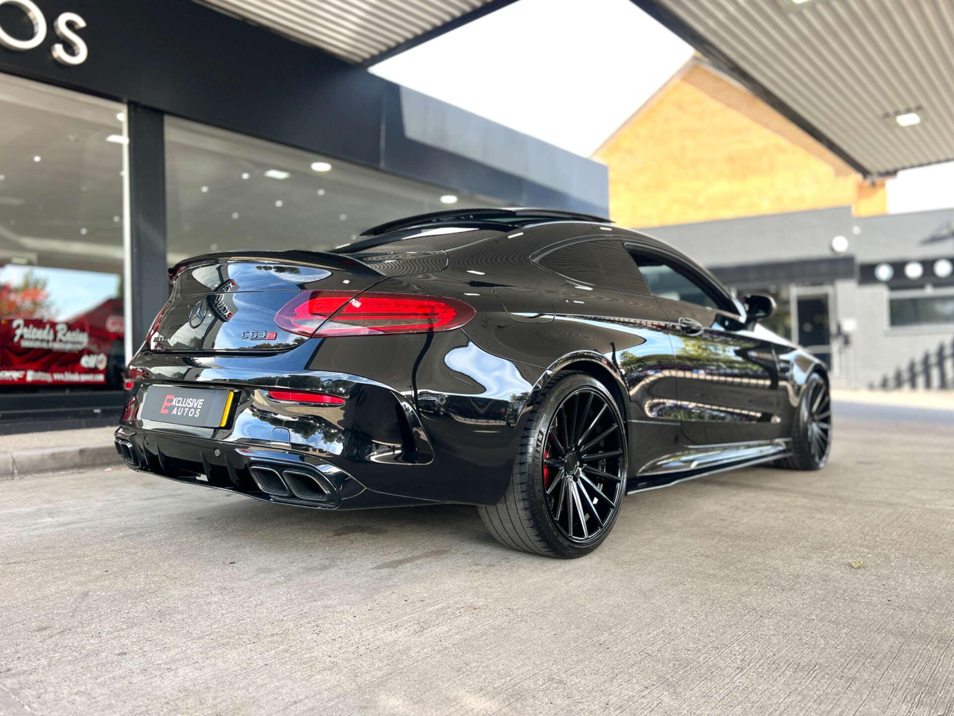 Mercedes-Benz C-Class view 3