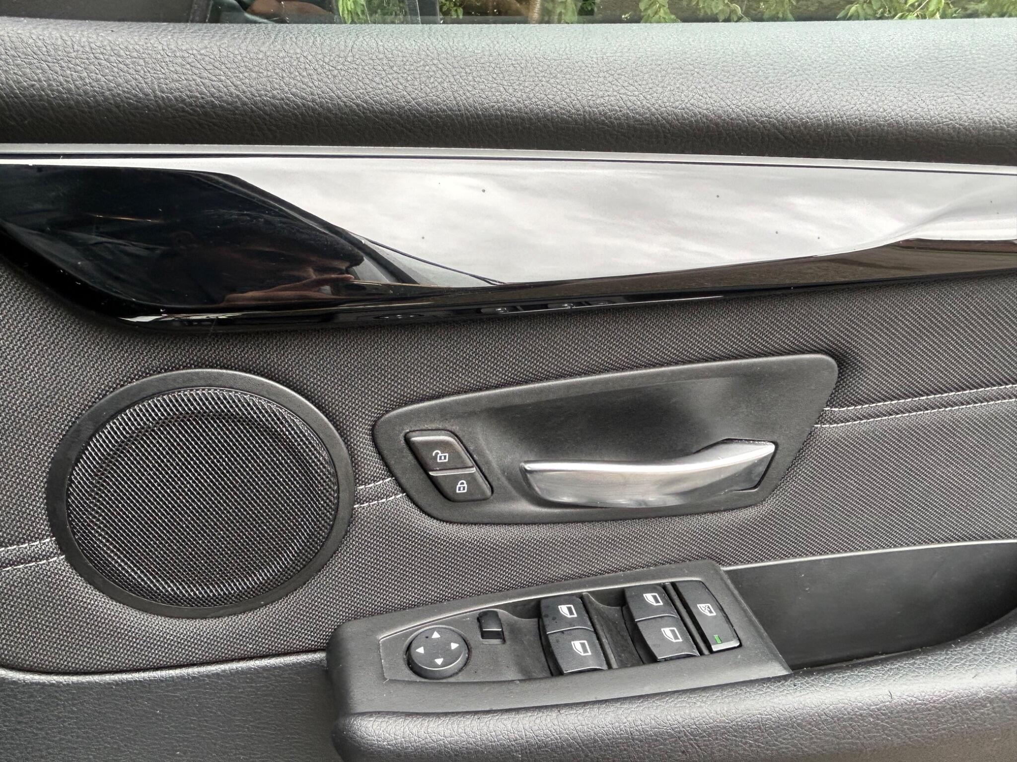BMW 2 Series view 60