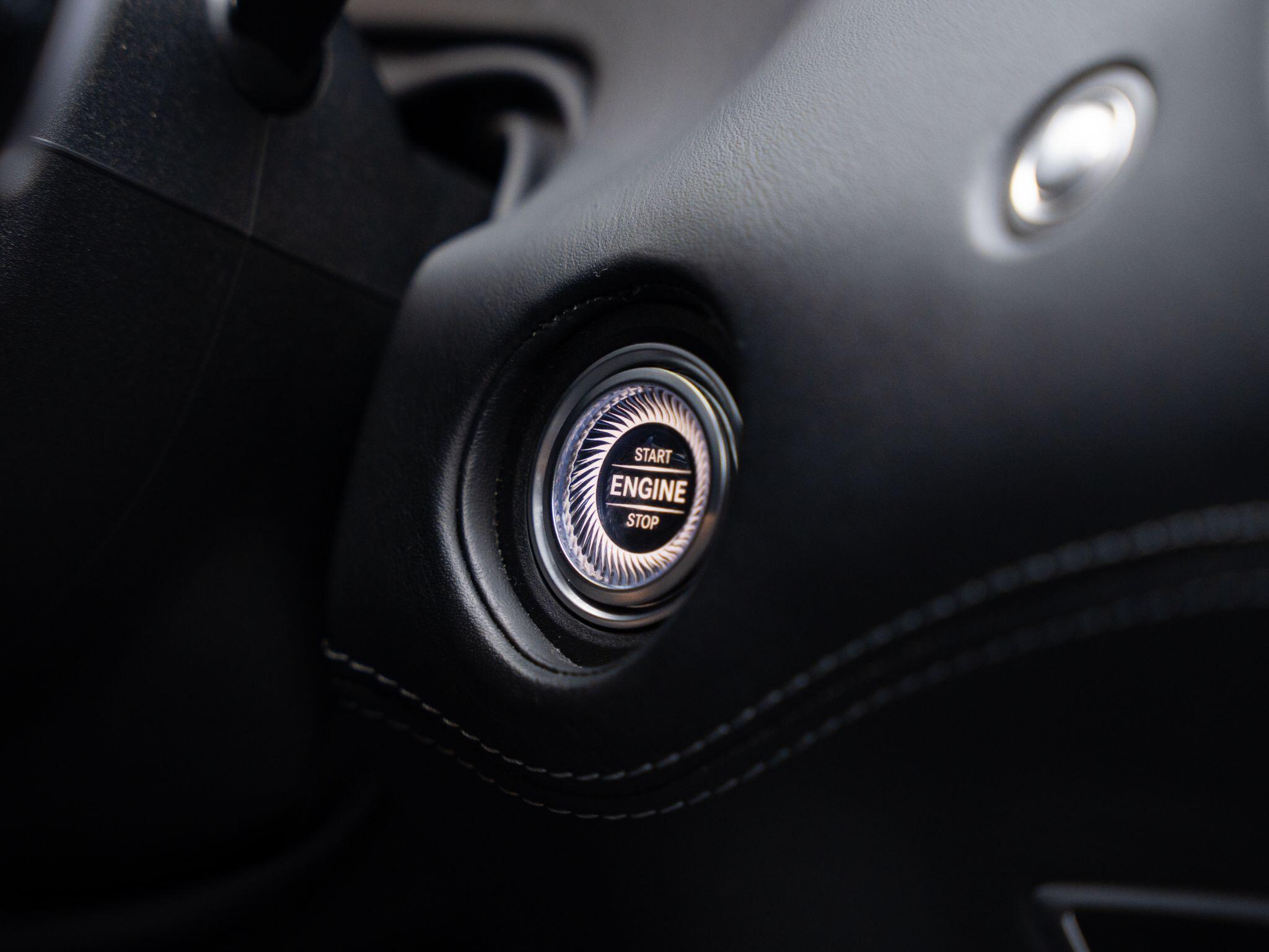 Mercedes-Benz S-Class view 48