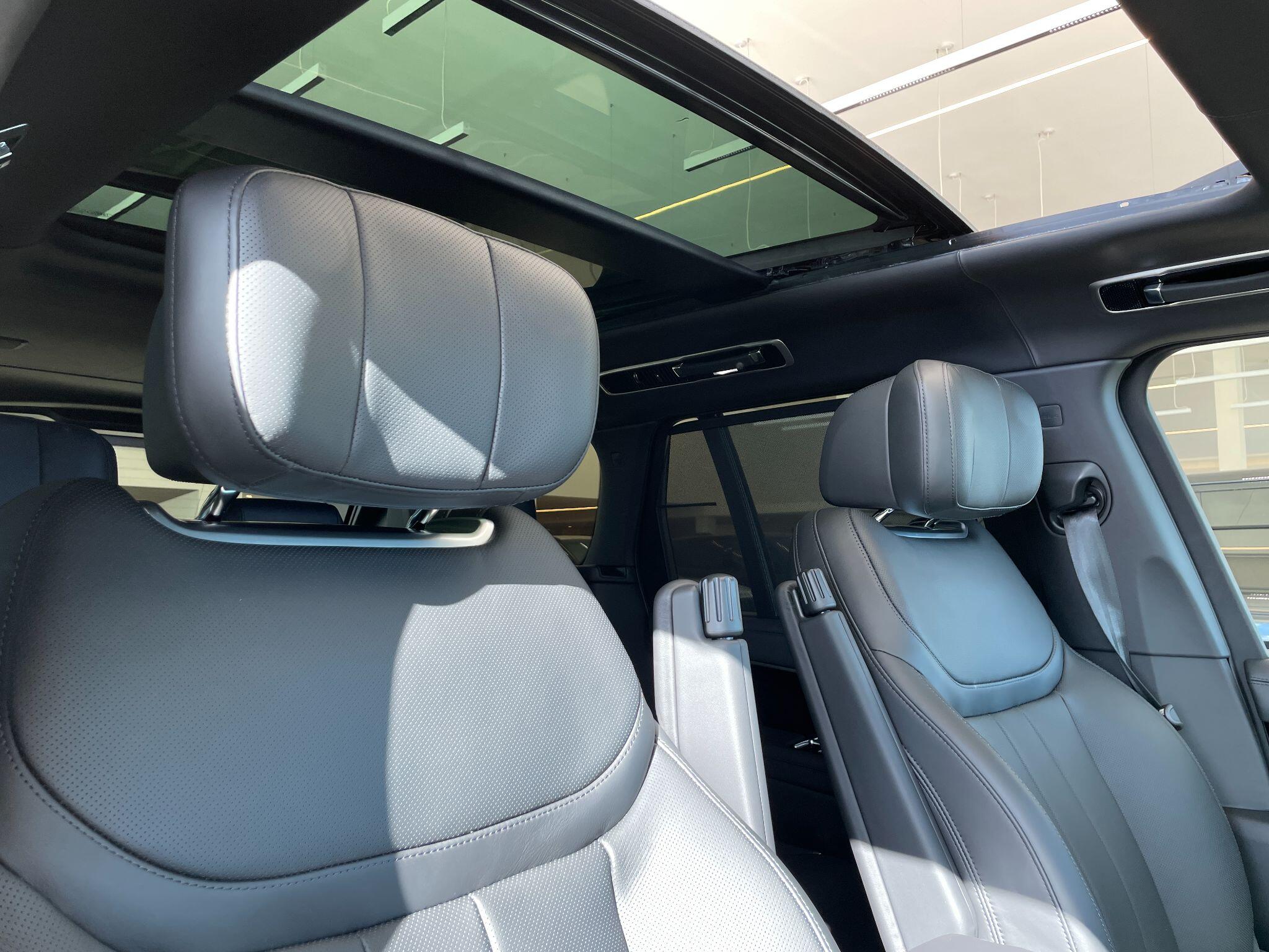 Land Rover Range Rover view 13