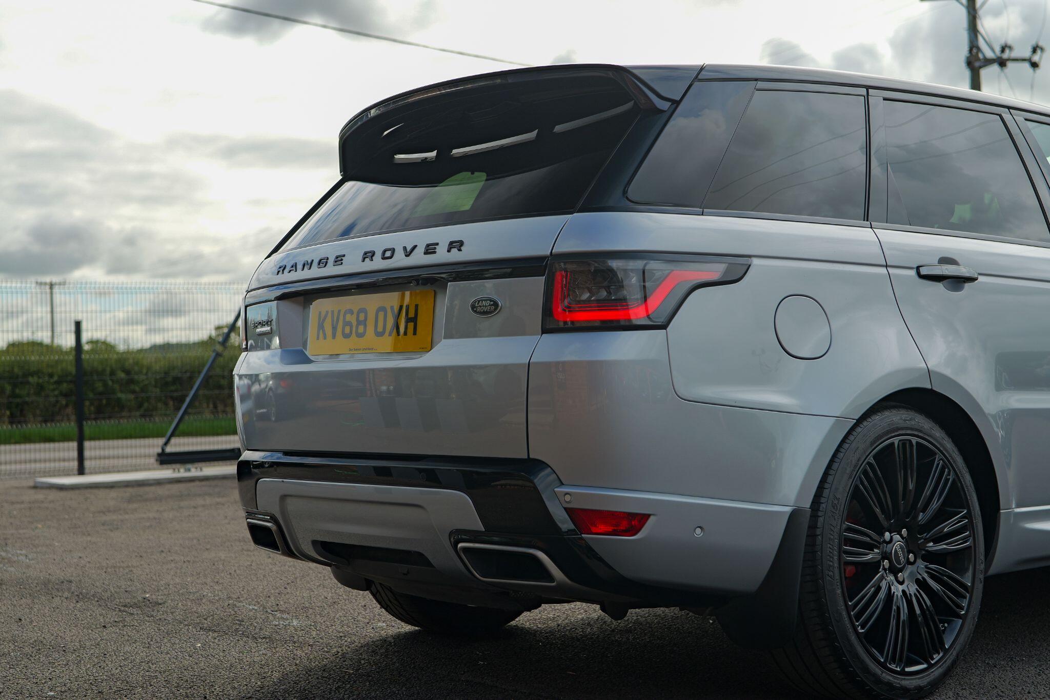 Land Rover Range Rover Sport view 11