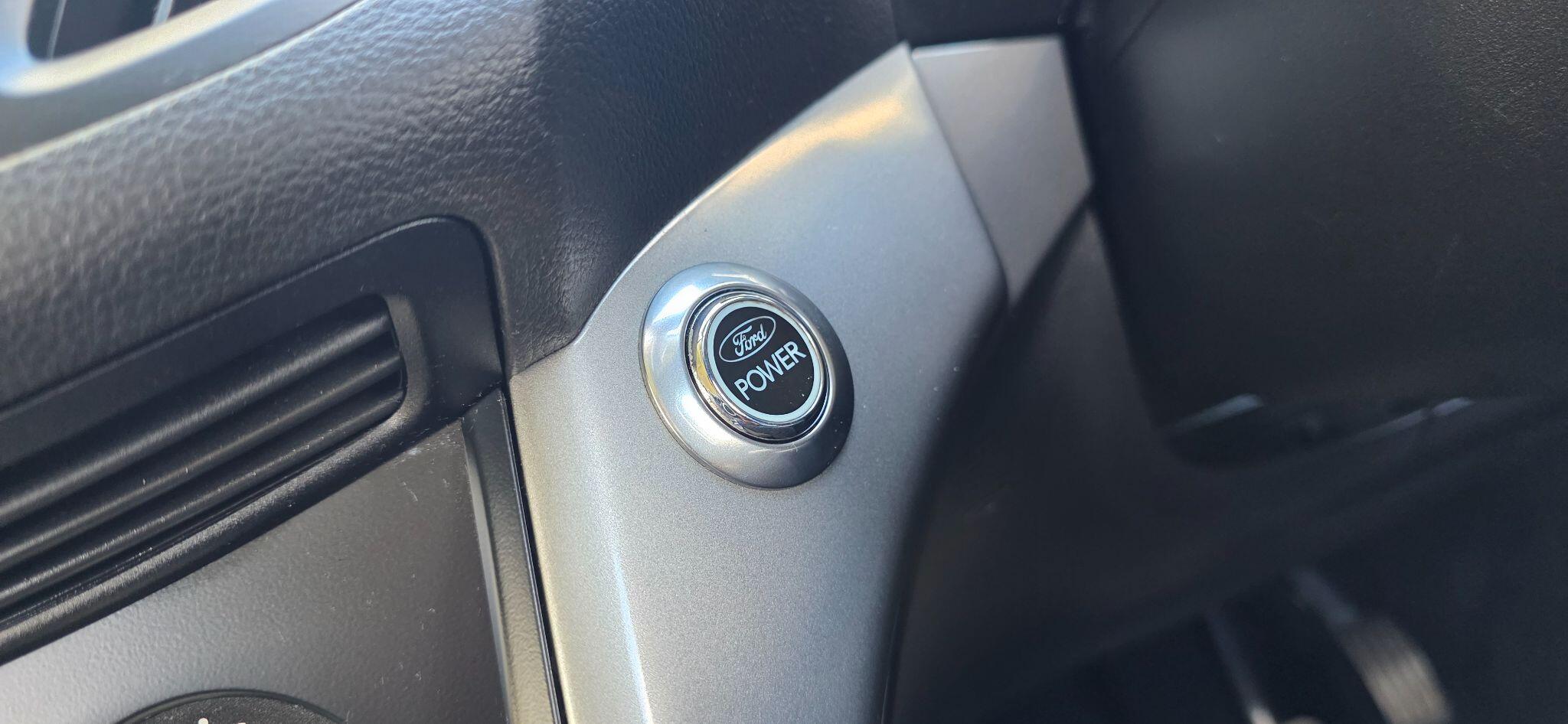 Ford Kuga view 31