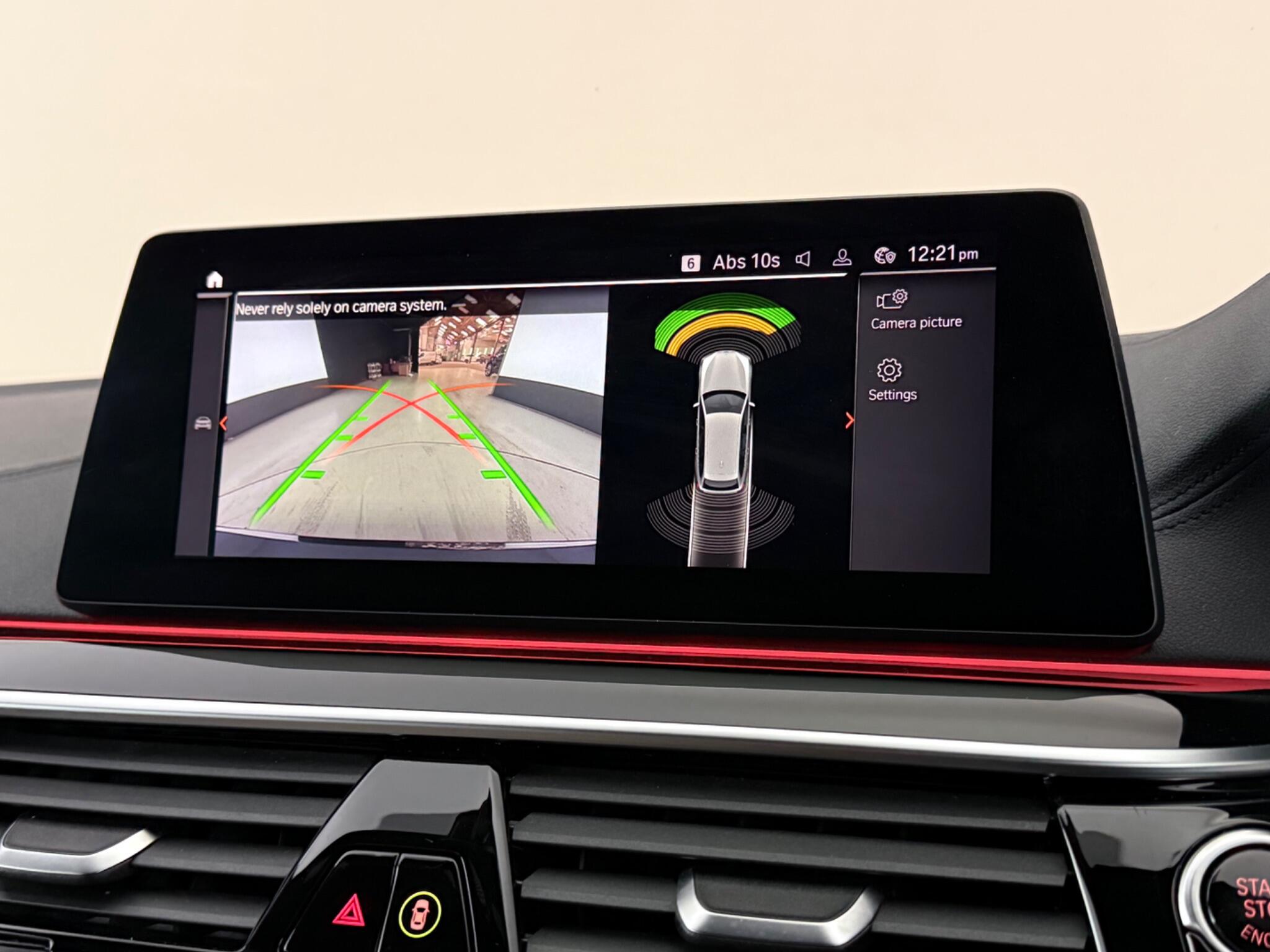 BMW 5 Series view 29