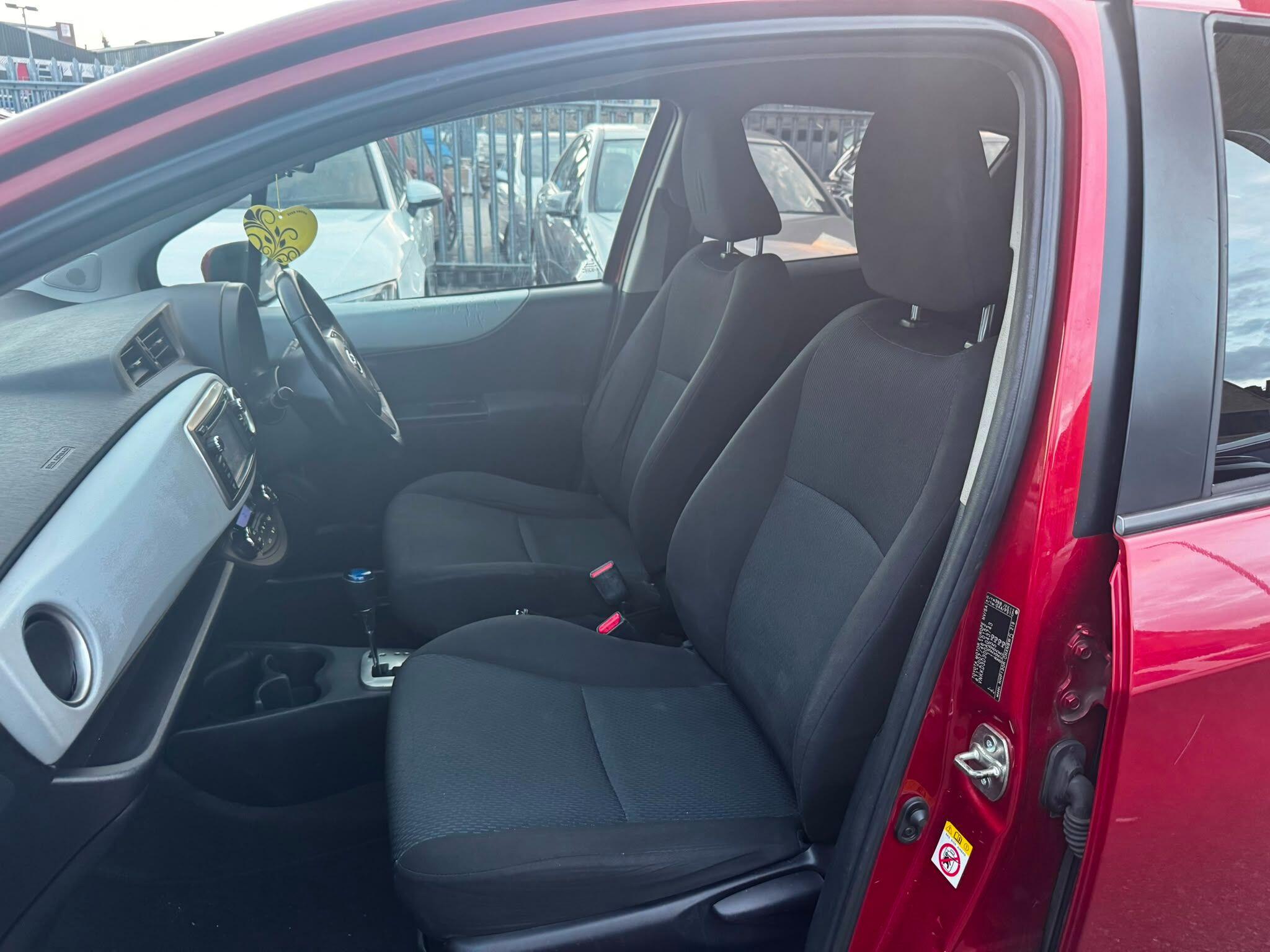 Toyota Yaris view 40