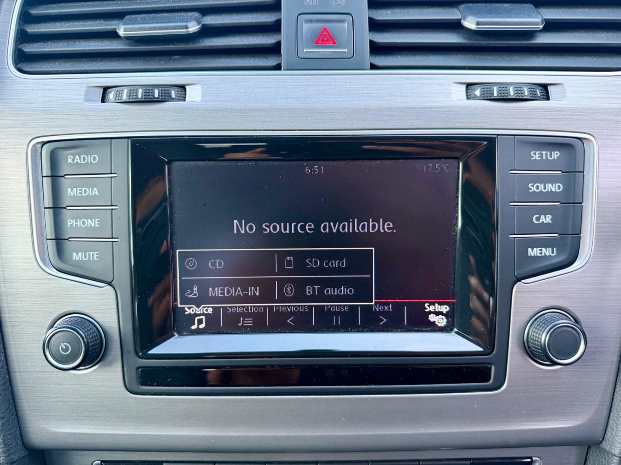 Volkswagen Golf view 48
