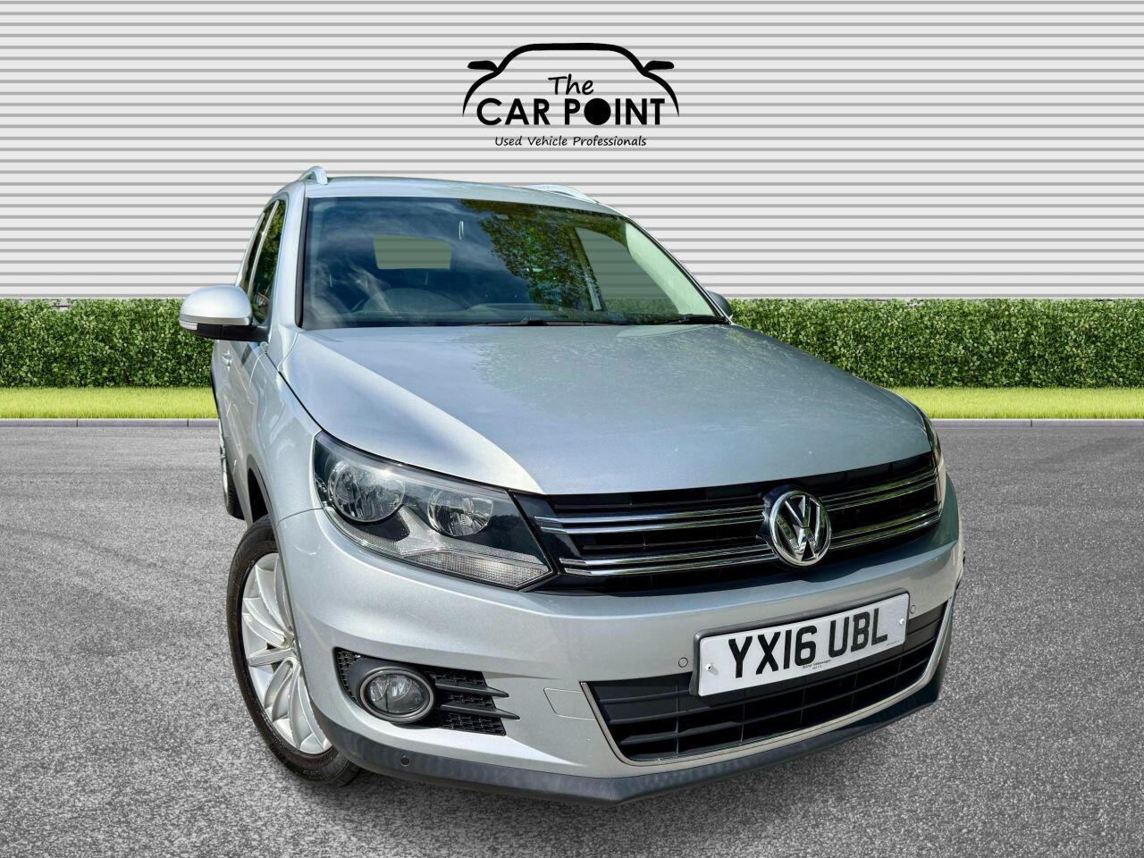 Volkswagen Tiguan view 3