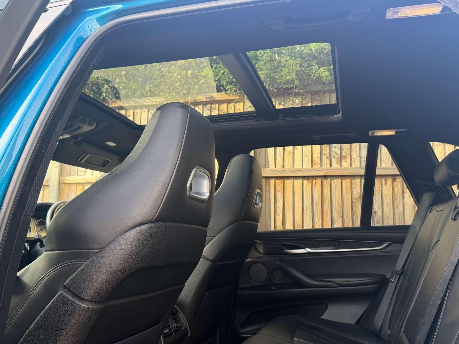 BMW X5 M view 2