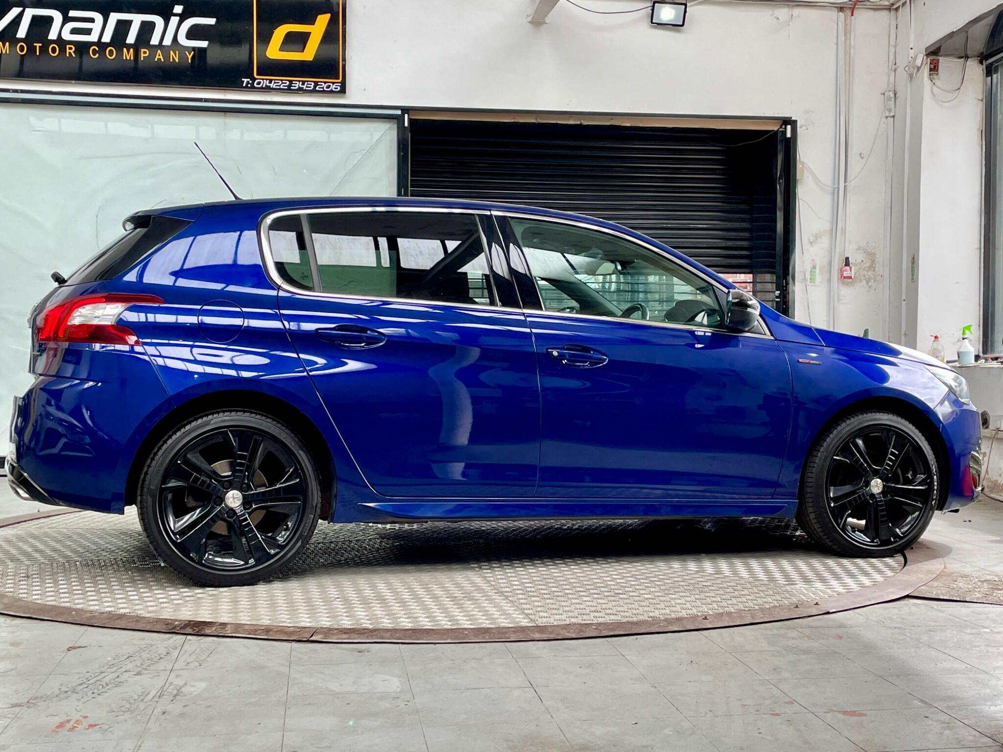 Peugeot 308 view 18