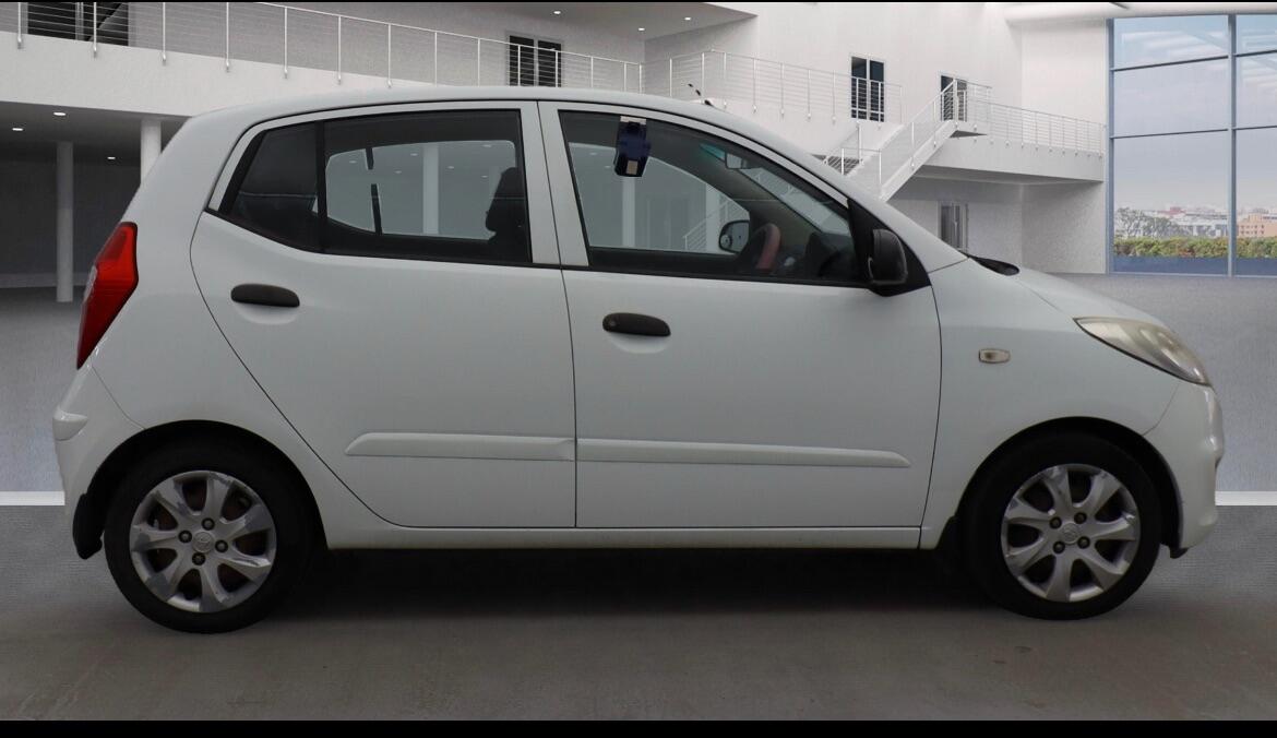 Hyundai i10 view 5