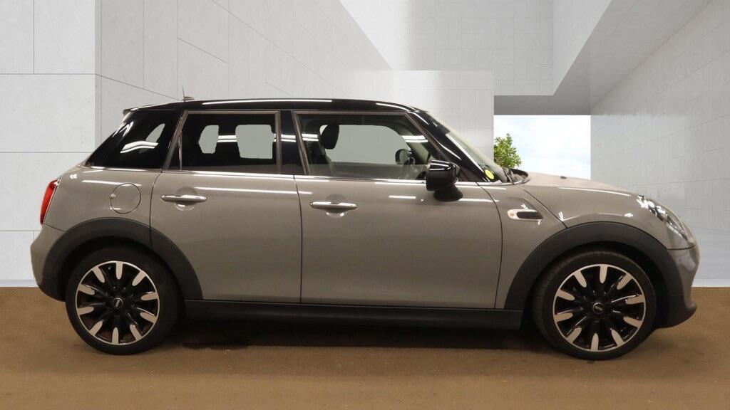 Mini Hatch view 5
