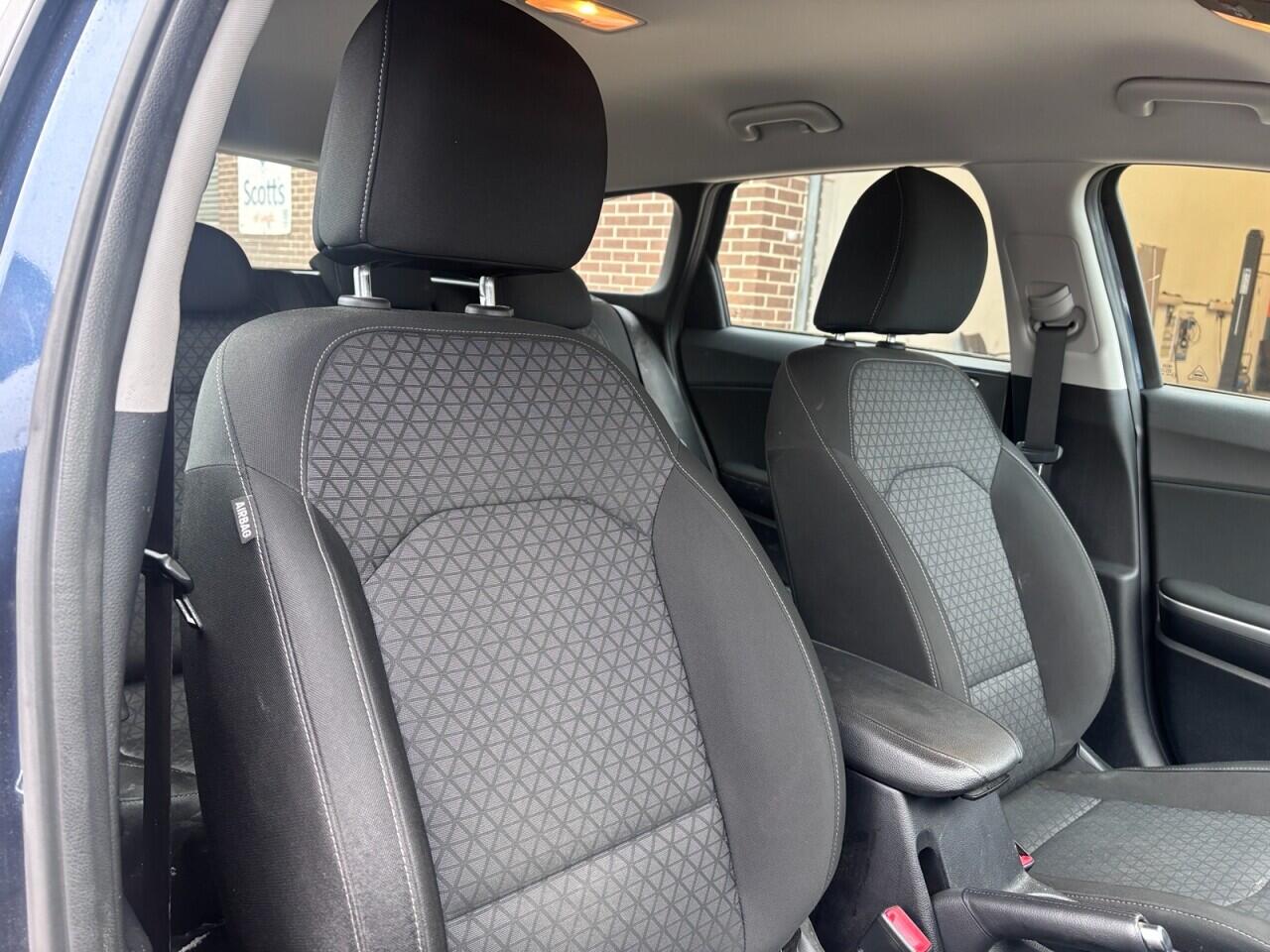 Kia Ceed view 11