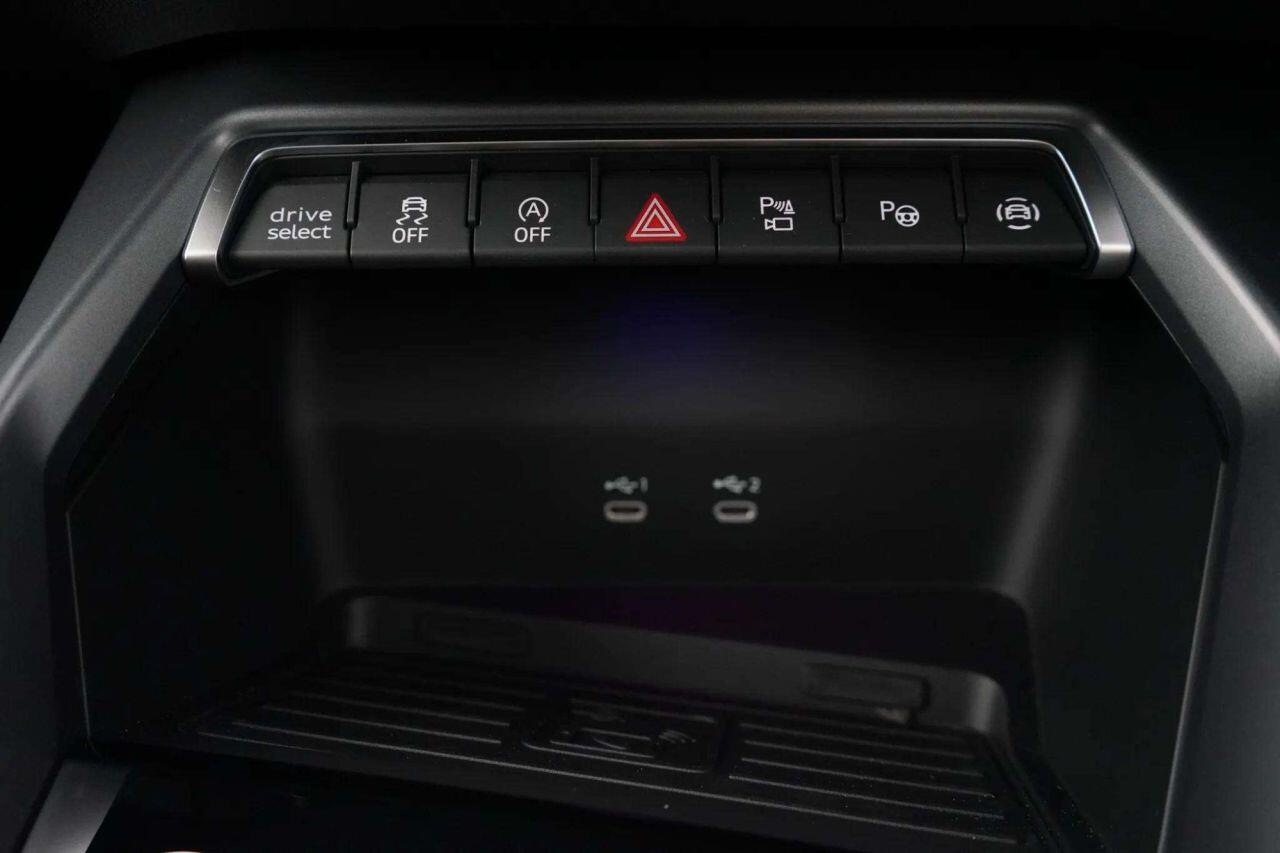 Audi RS3 view 37