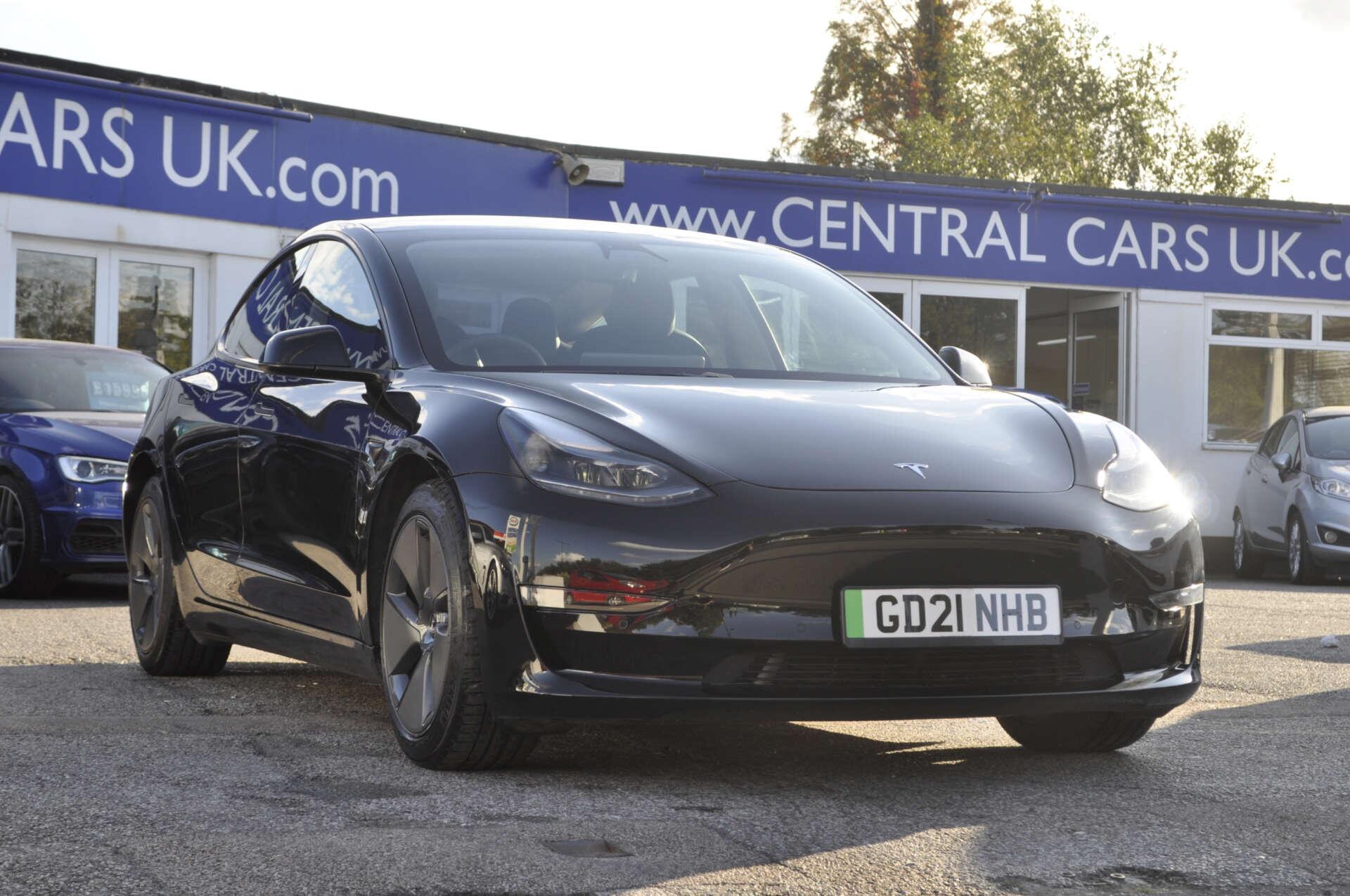 Tesla Model 3 view 21
