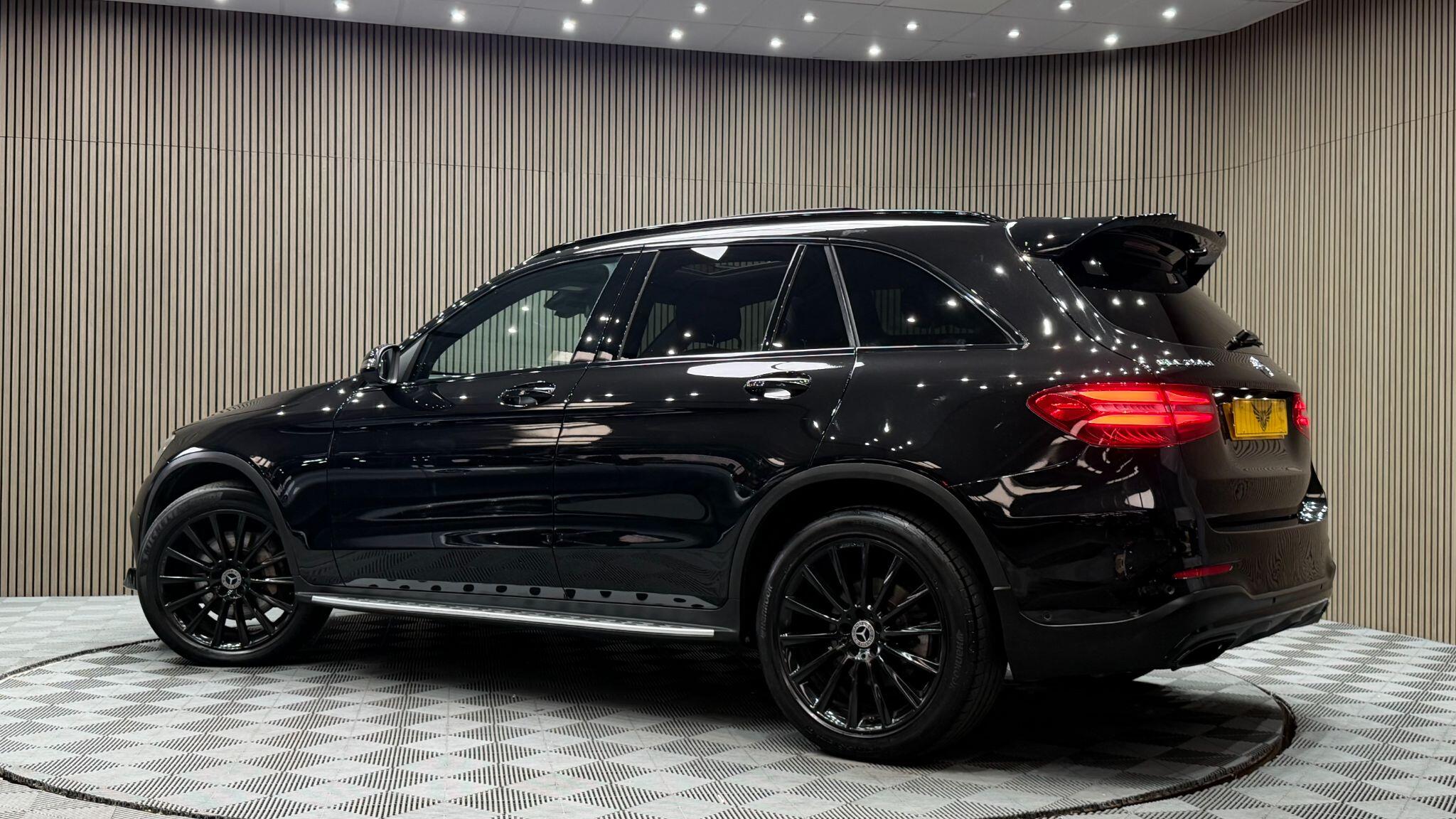 Mercedes-Benz GLC view 2