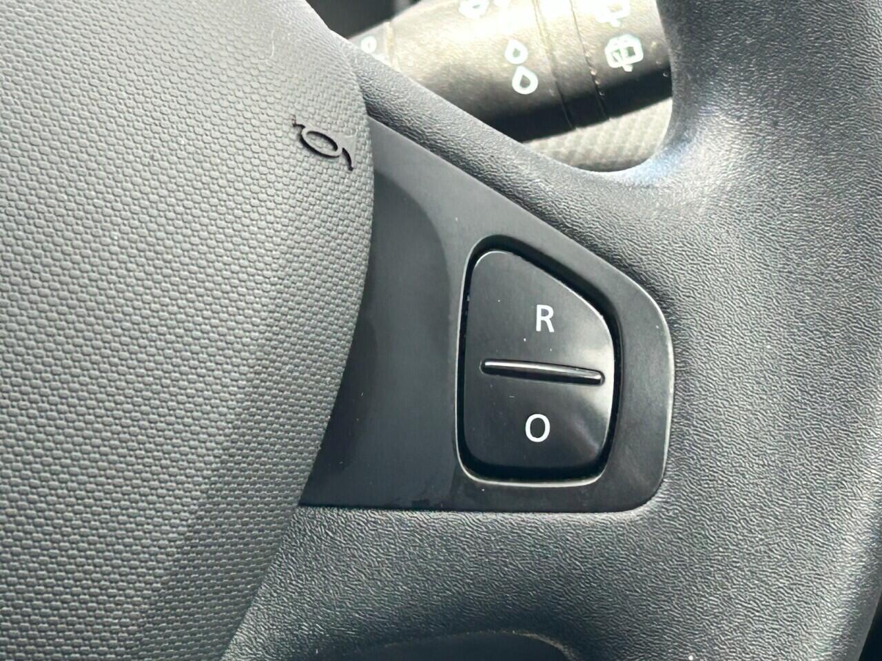 Renault Clio view 31