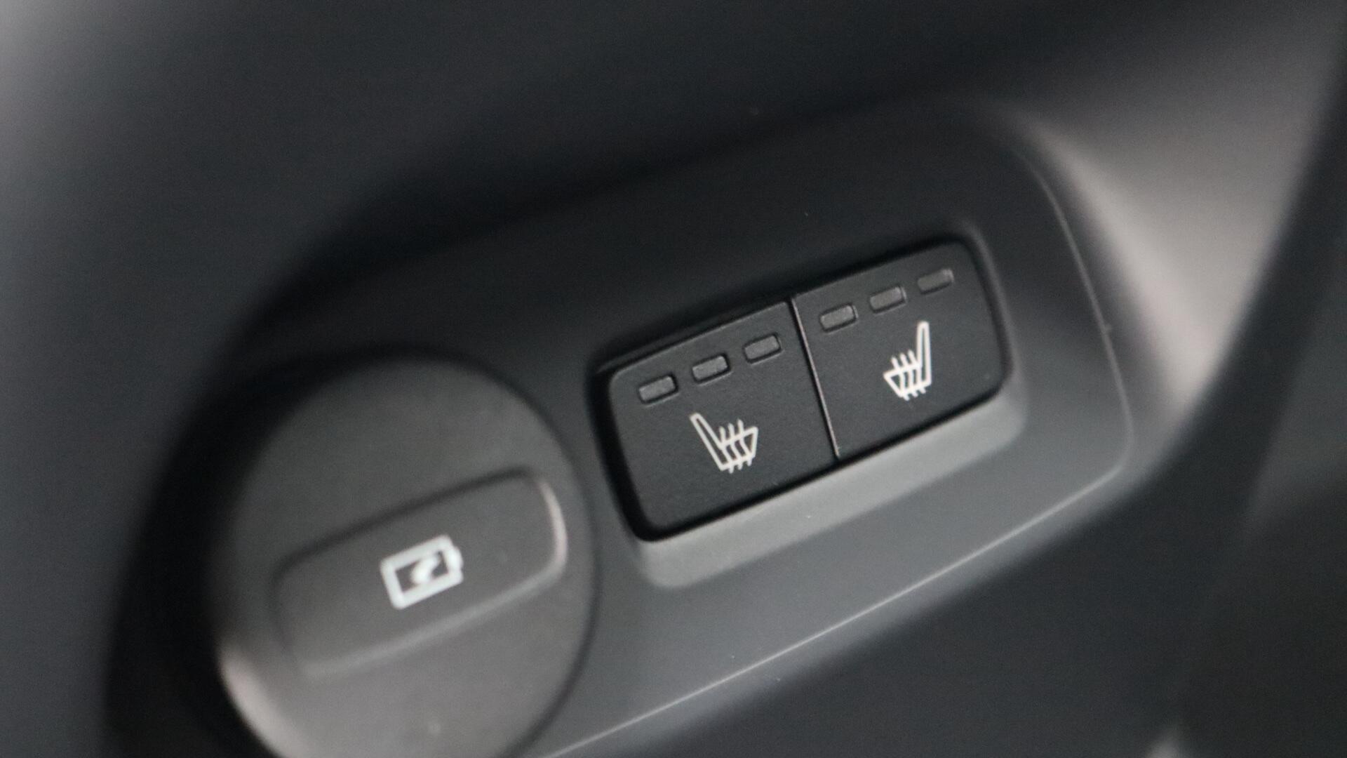 Volvo XC40 view 35