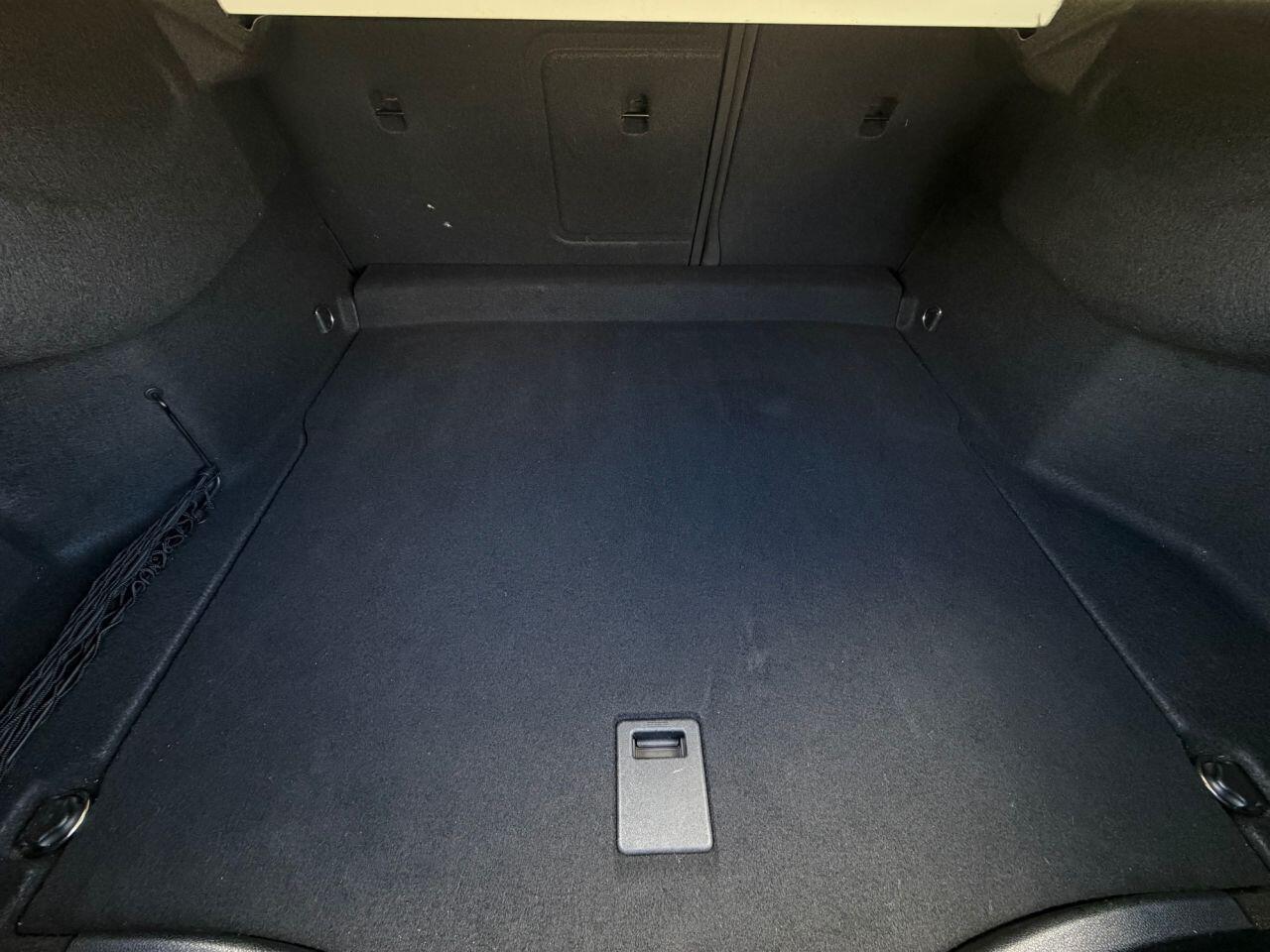 Mercedes-Benz Cla view 21
