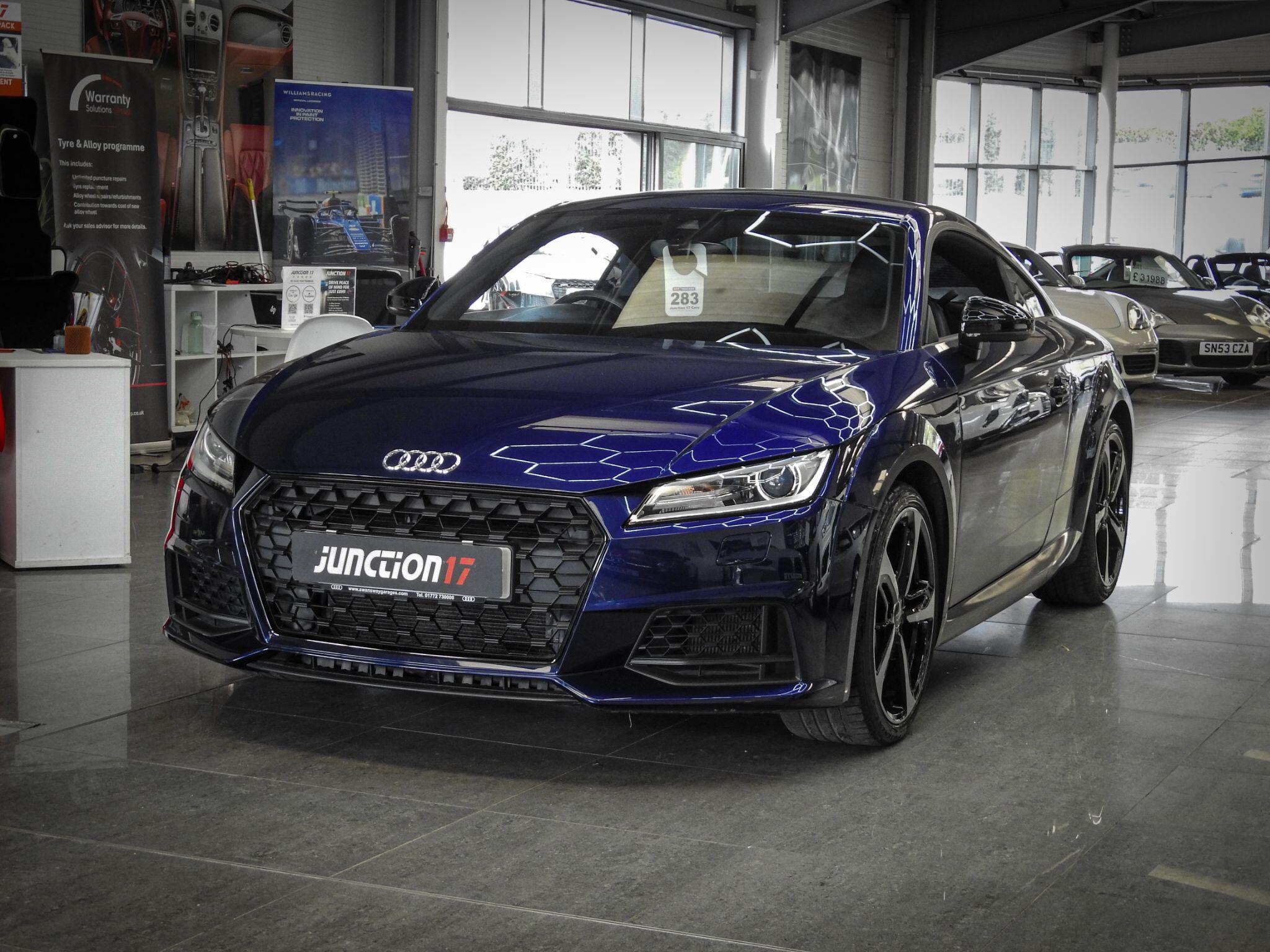 Audi TT view 7