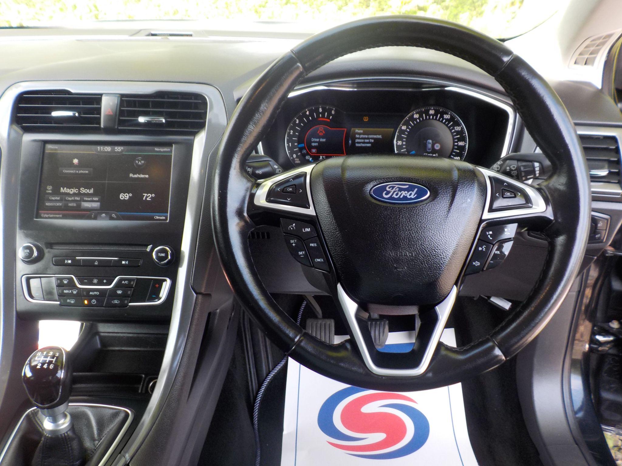 Ford Mondeo 2.0 TDCi Titanium Euro 6 (s/s) 5dr