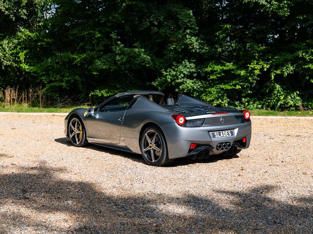 Ferrari 458 view 8