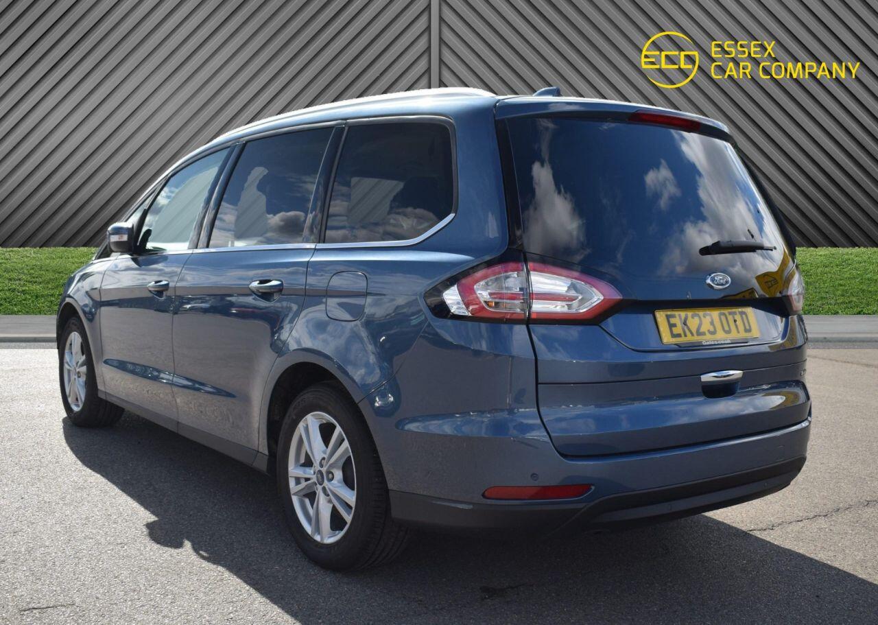 Ford Galaxy view 5
