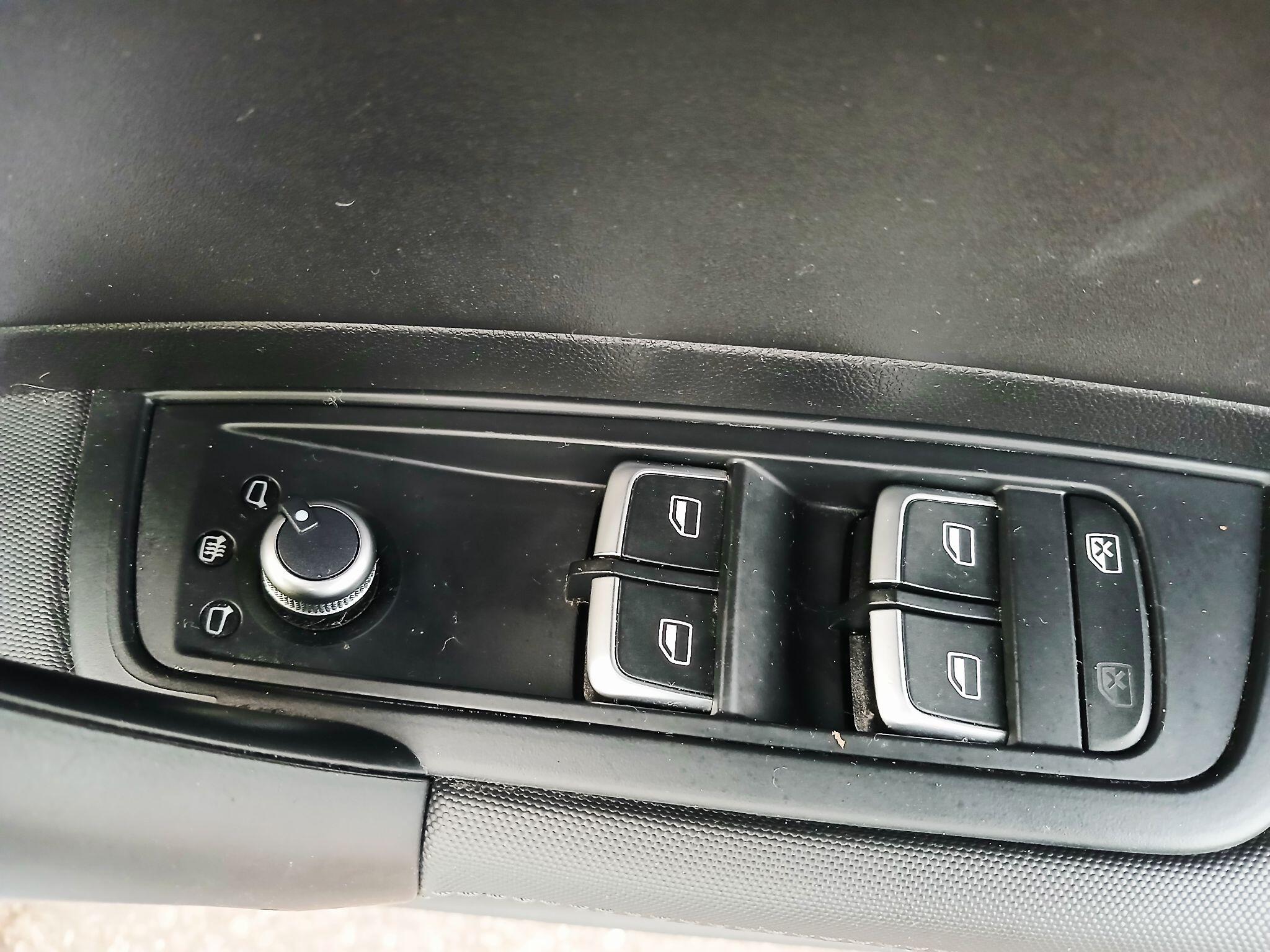 2018 Audi A1 1.6 TDI S line Sportback Euro 6 (s/s) 5dr (Nav) • 50,000 miles image 27