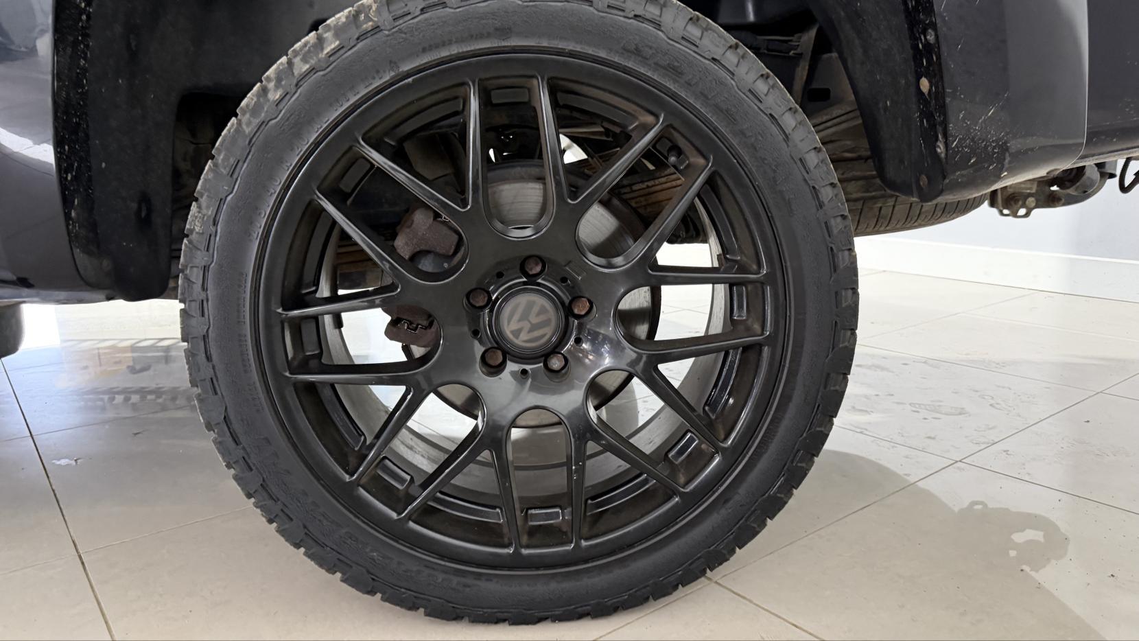 Volkswagen Amarok view 24