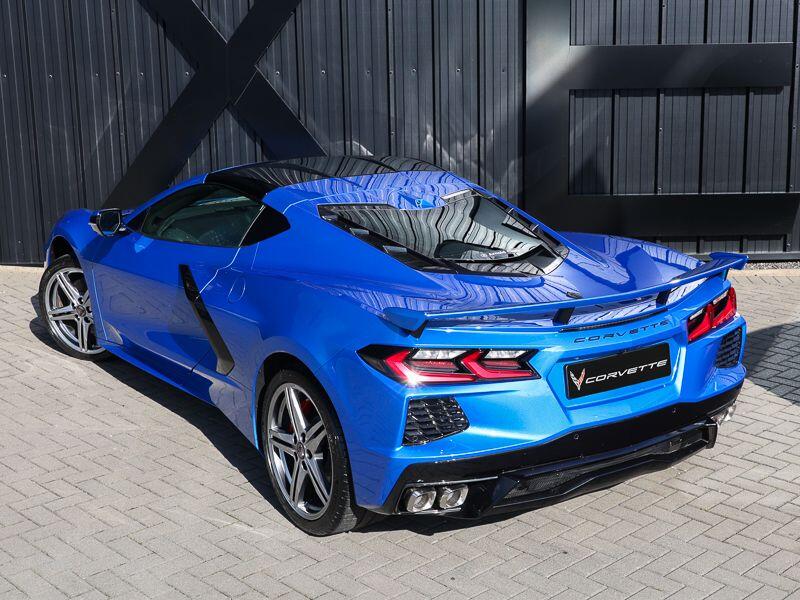 Chevrolet Corvette view 8