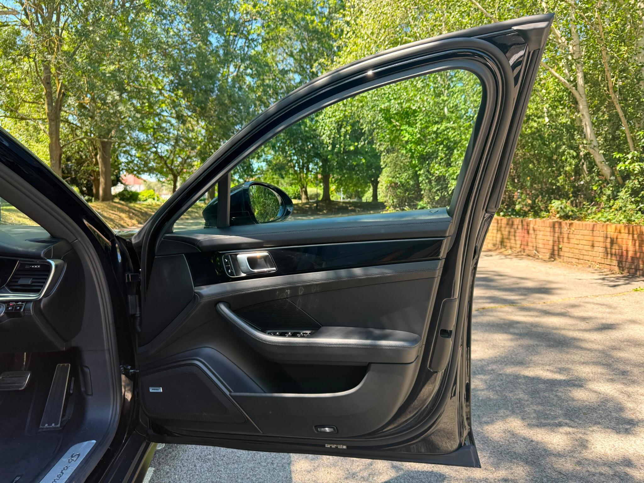 Porsche Panamera view 12