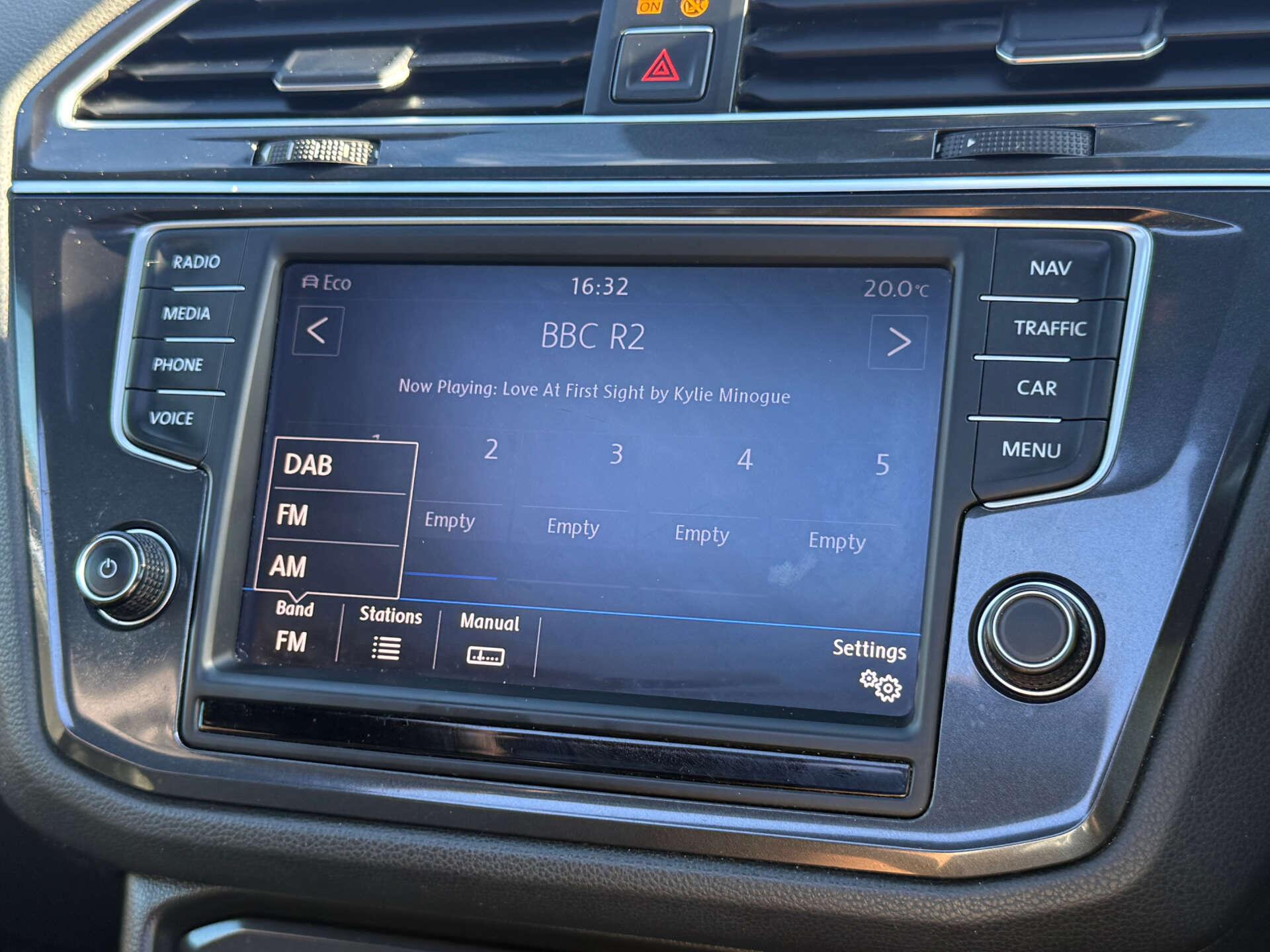 Volkswagen Tiguan view 58