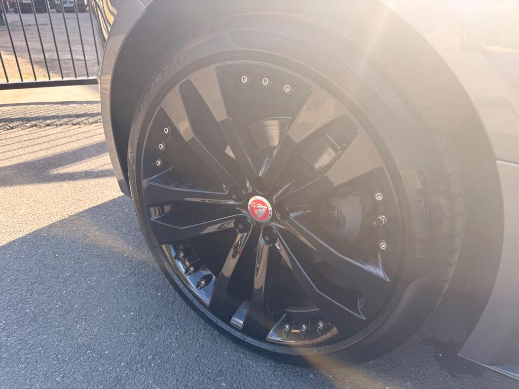 Jaguar F-Type view 28