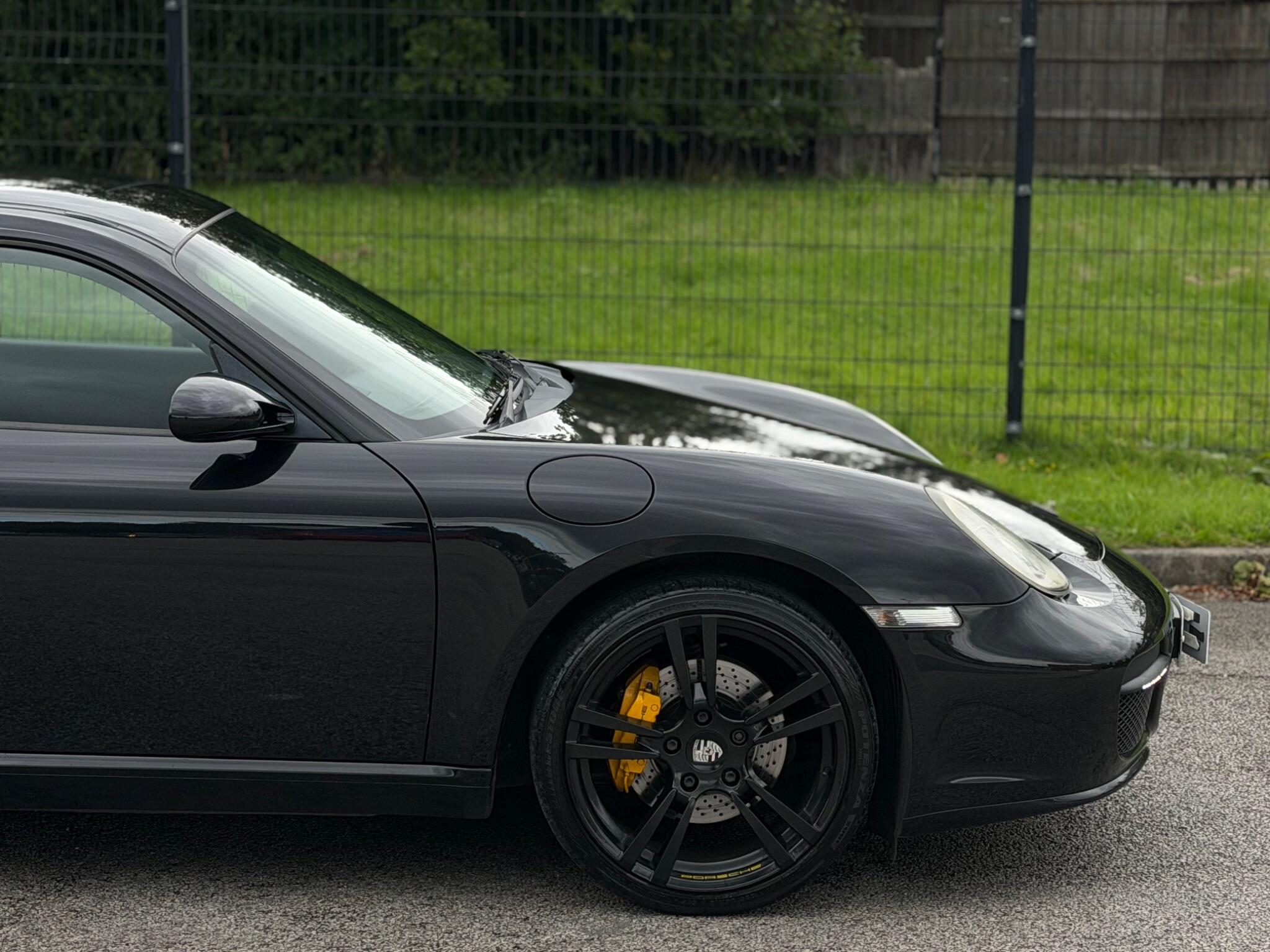 Porsche Cayman view 28