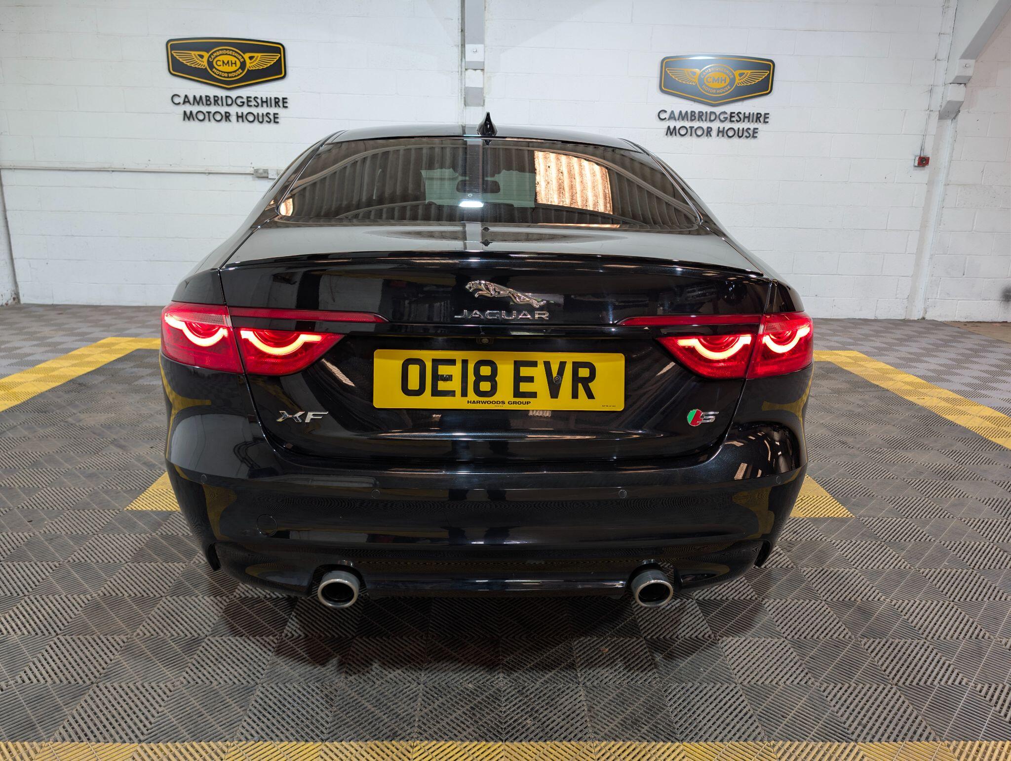 Jaguar XF view 49