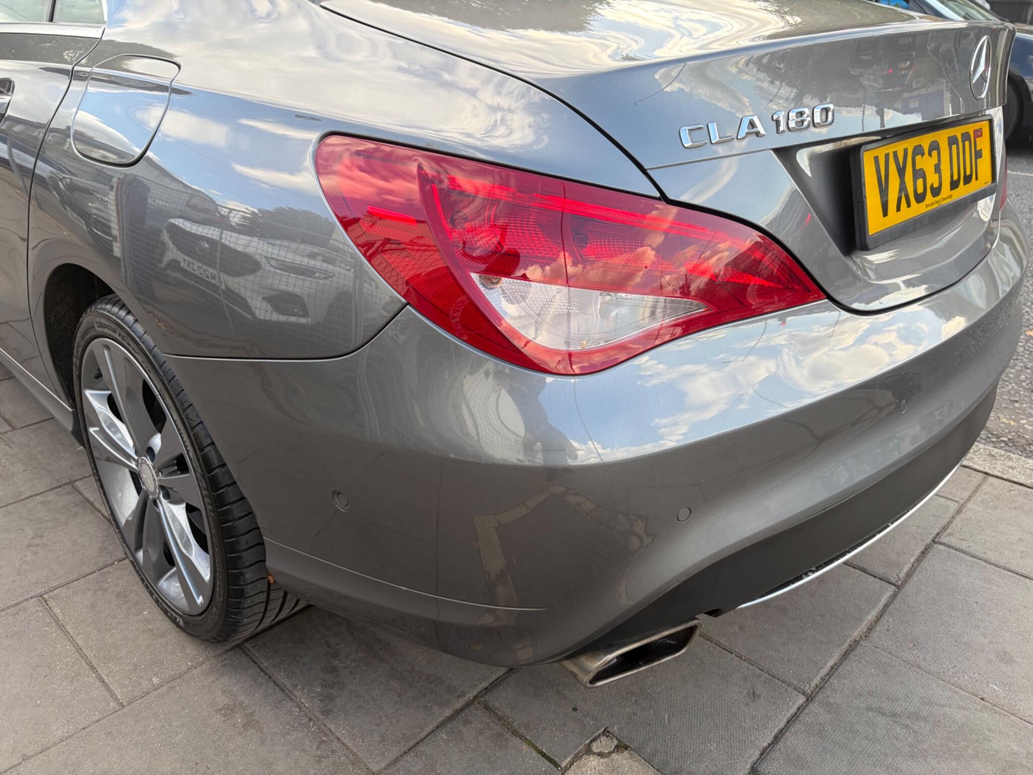 Mercedes-Benz Cla view 26