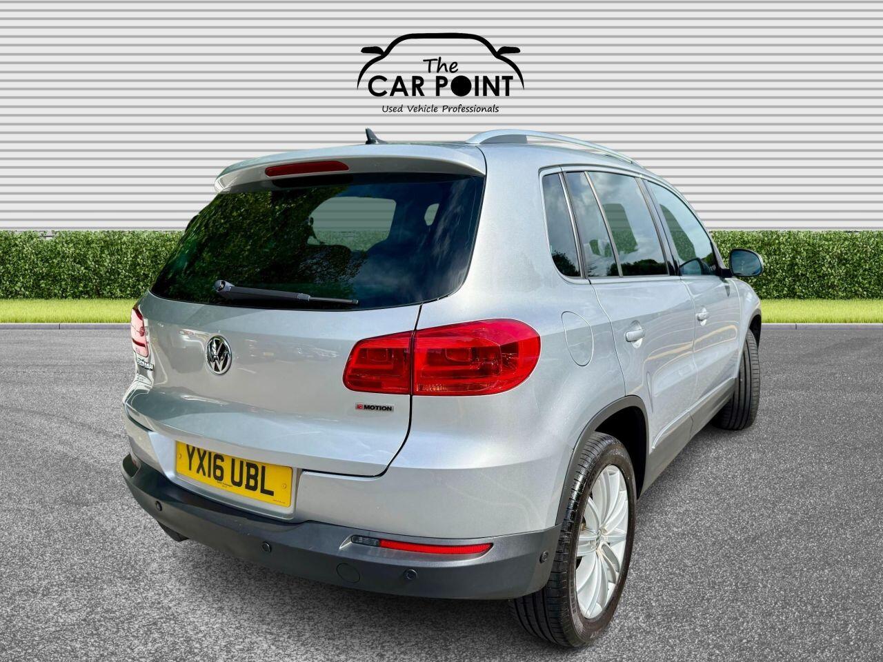 Volkswagen Tiguan view 11