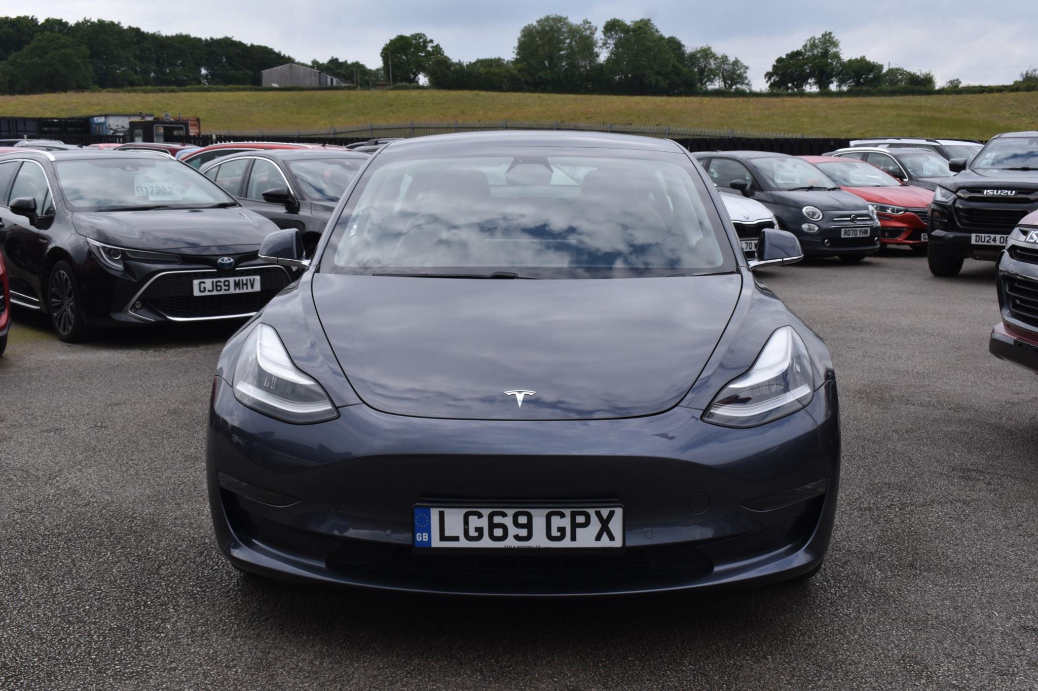 Model 3 - (Dual Motor) Performance Auto 4WDE 4dr (Performance Upgrade) - Image 12