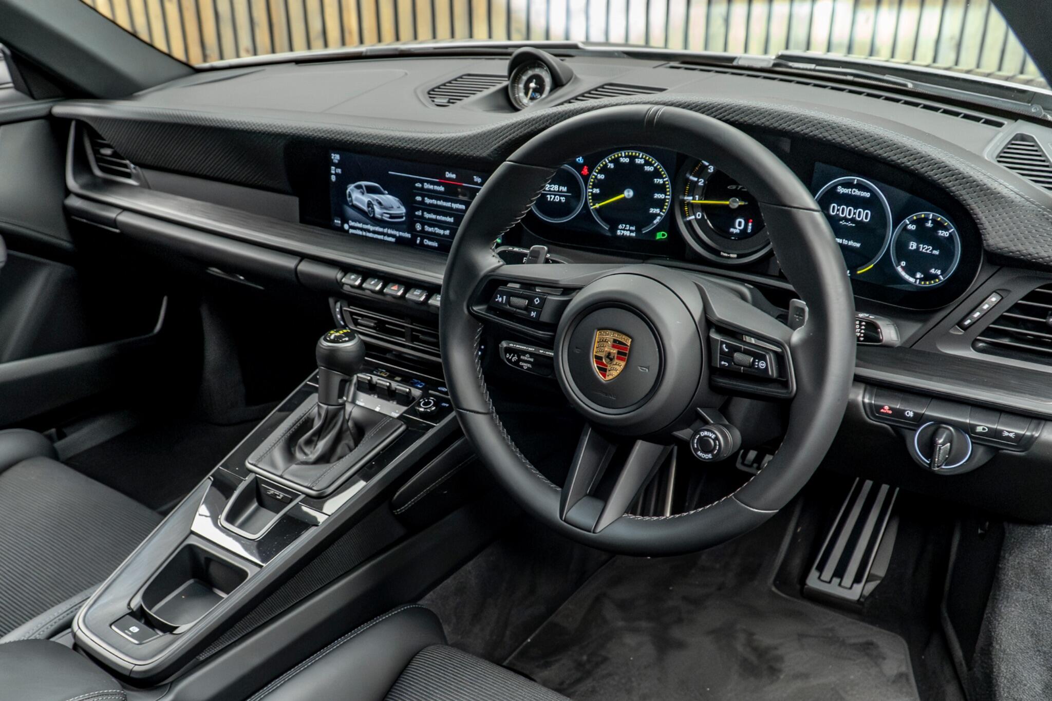 Porsche 911 view 23