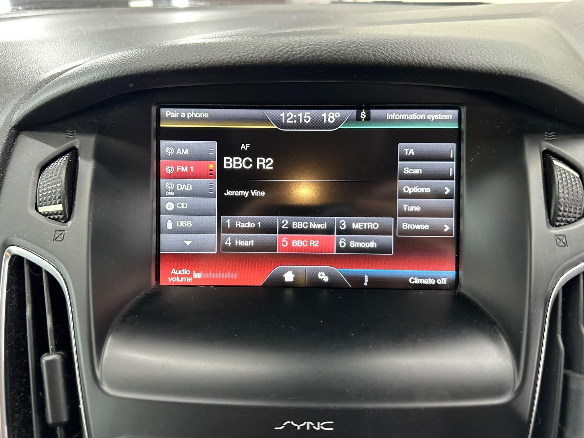 Ford Focus view 39