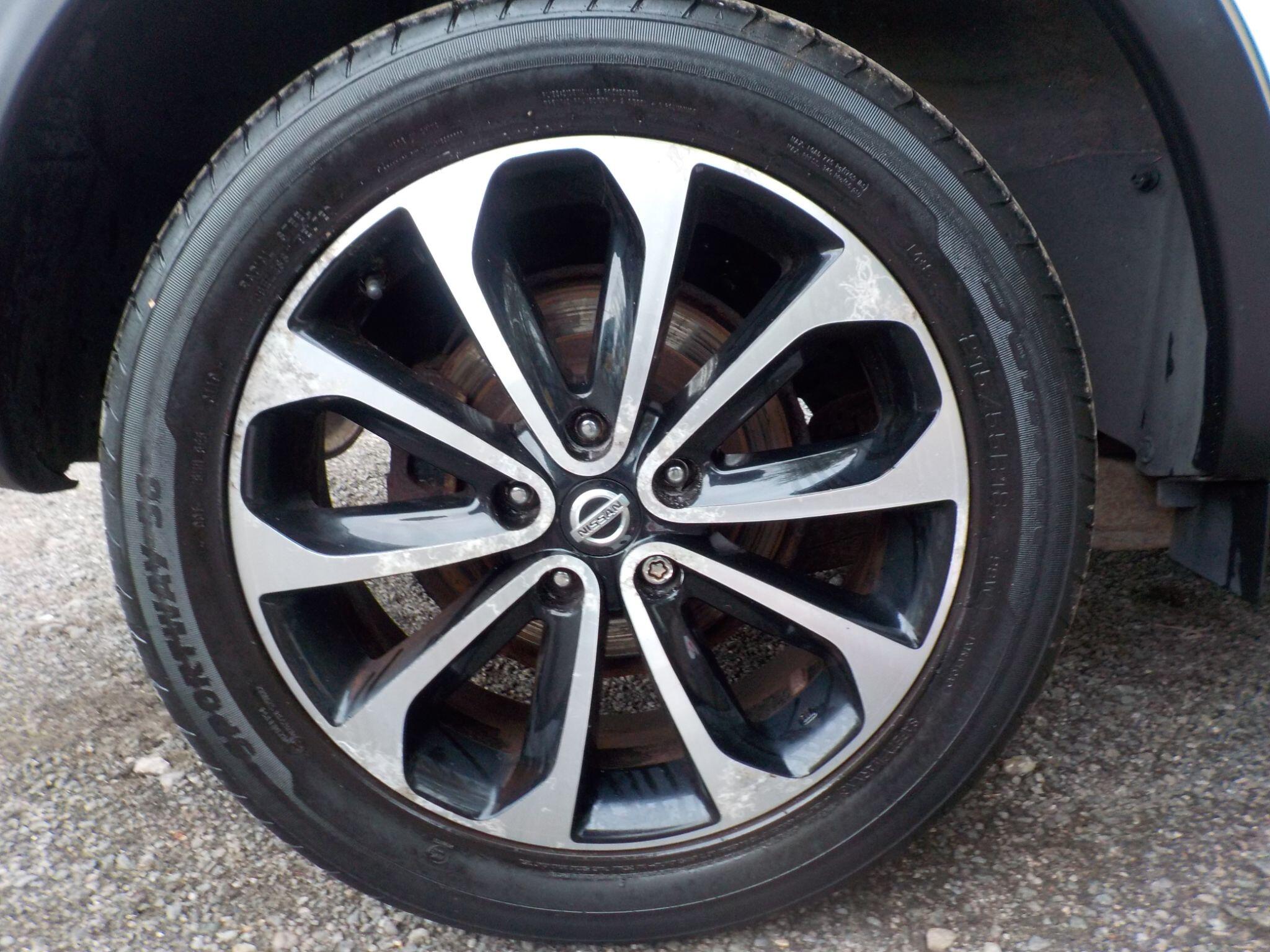 Nissan Qashqai 1.5 dCi n-tec+ 2WD Euro 5 5dr