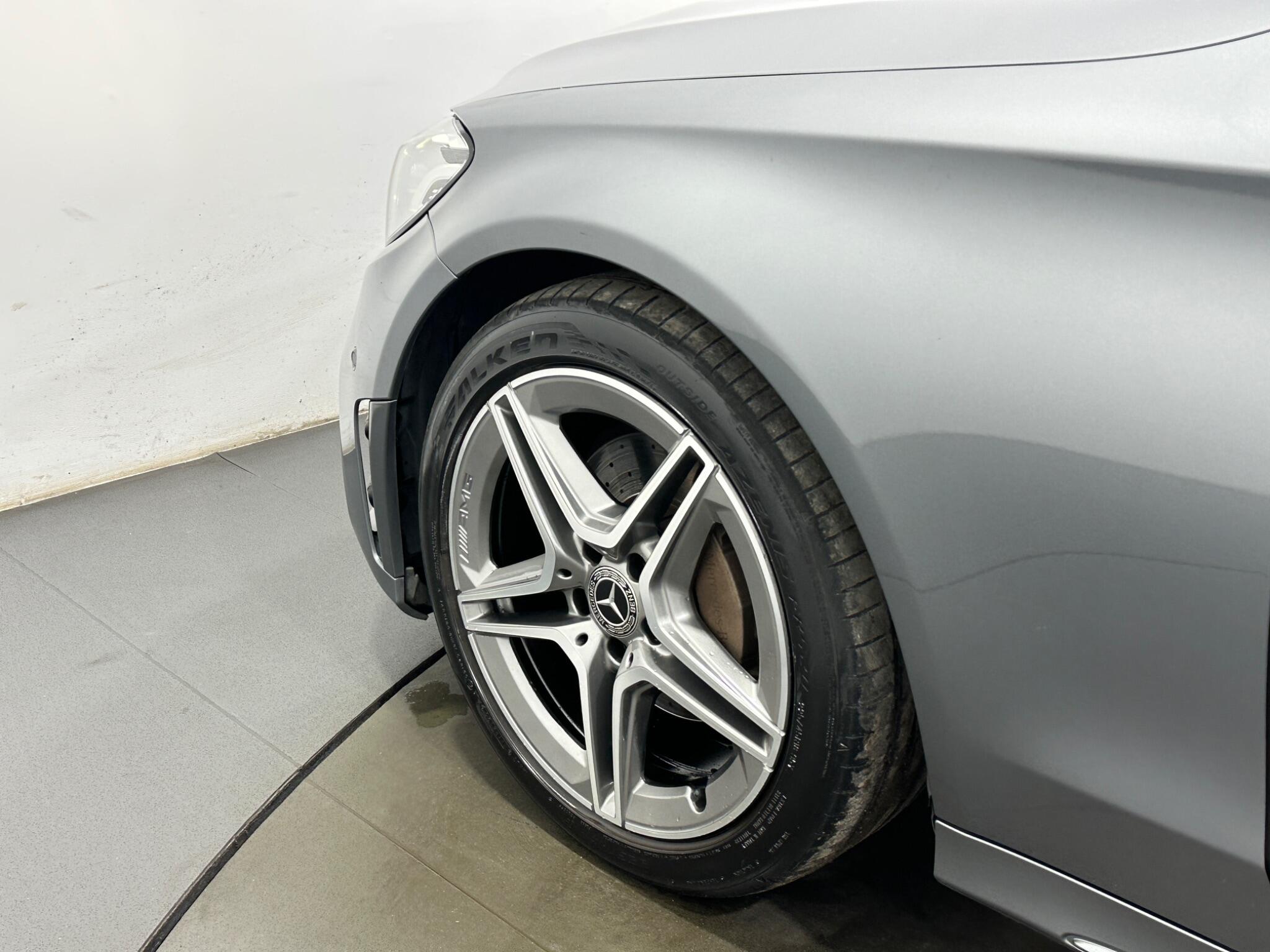 Mercedes-Benz C-Class view 48
